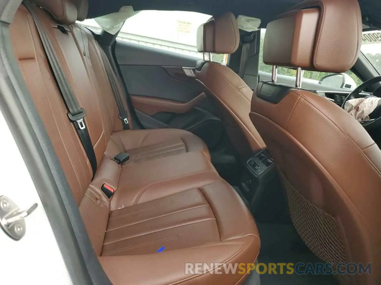 10 Photograph of a damaged car WAUANCF5XKA094974 AUDI A5 2019