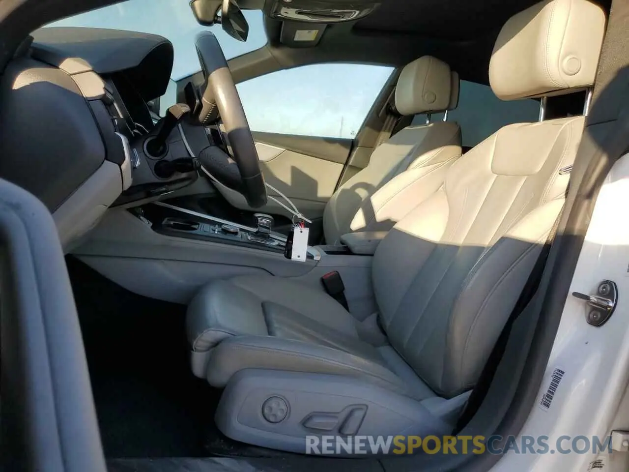 7 Photograph of a damaged car WAUDNCF51KA100030 AUDI A5 2019