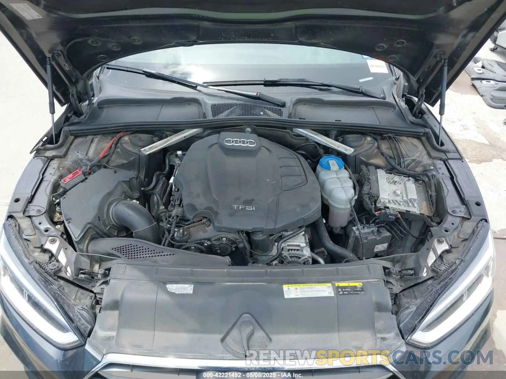 10 Photograph of a damaged car WAUENCF51KA008467 AUDI A5 2019