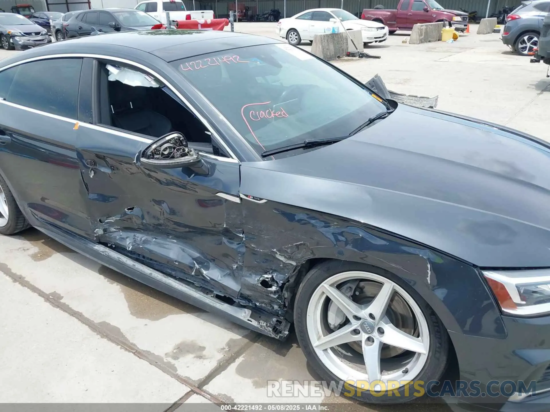 6 Photograph of a damaged car WAUENCF51KA008467 AUDI A5 2019