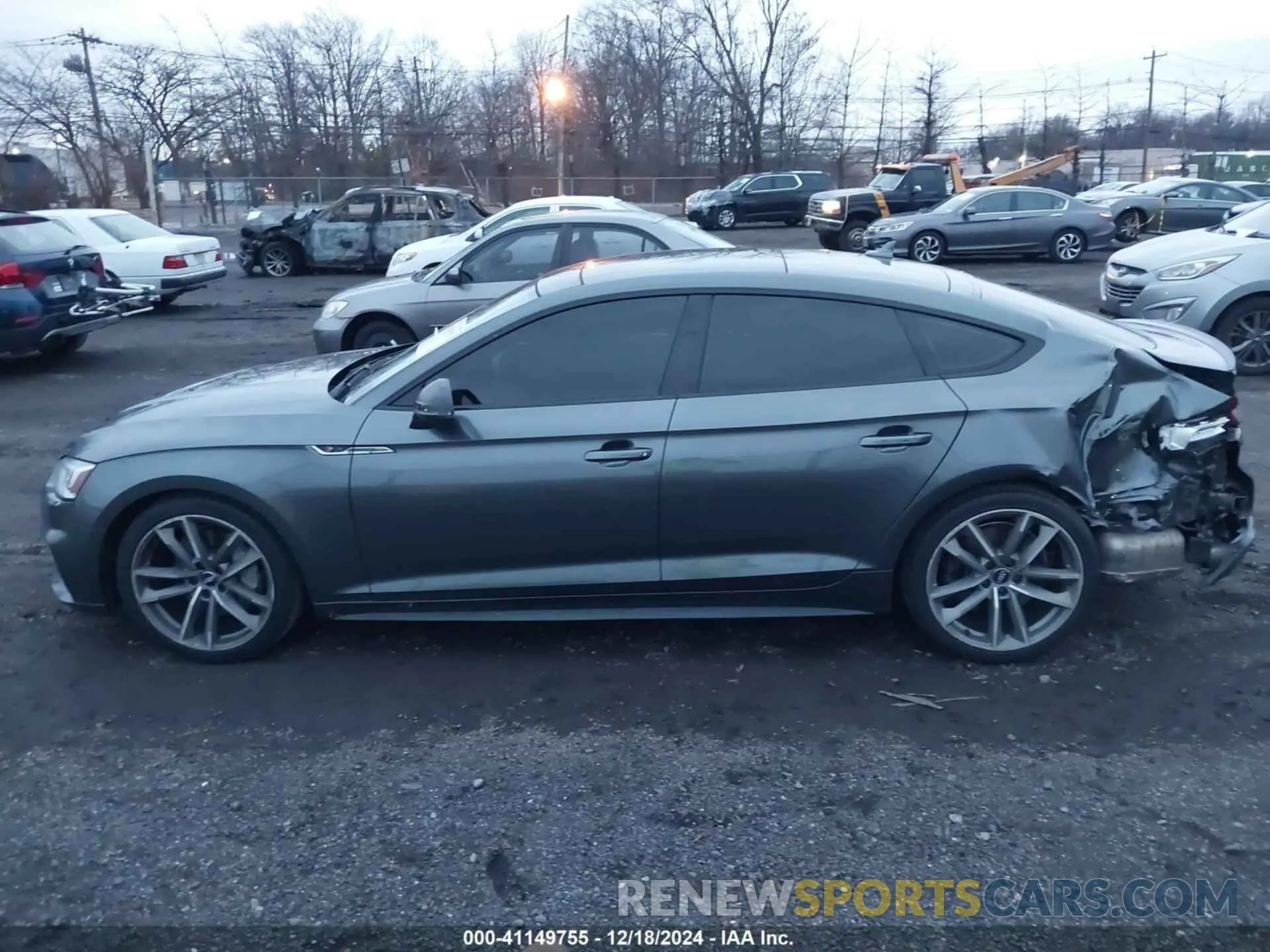 14 Photograph of a damaged car WAUENCF51KA009442 AUDI A5 2019