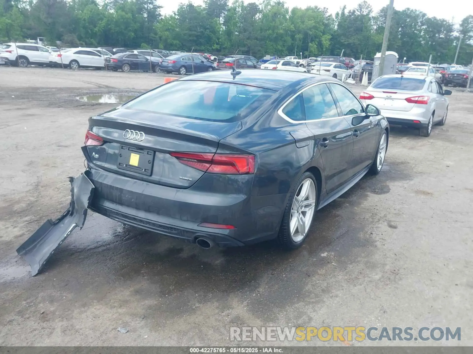 4 Photograph of a damaged car WAUENCF54KA019060 AUDI A5 2019