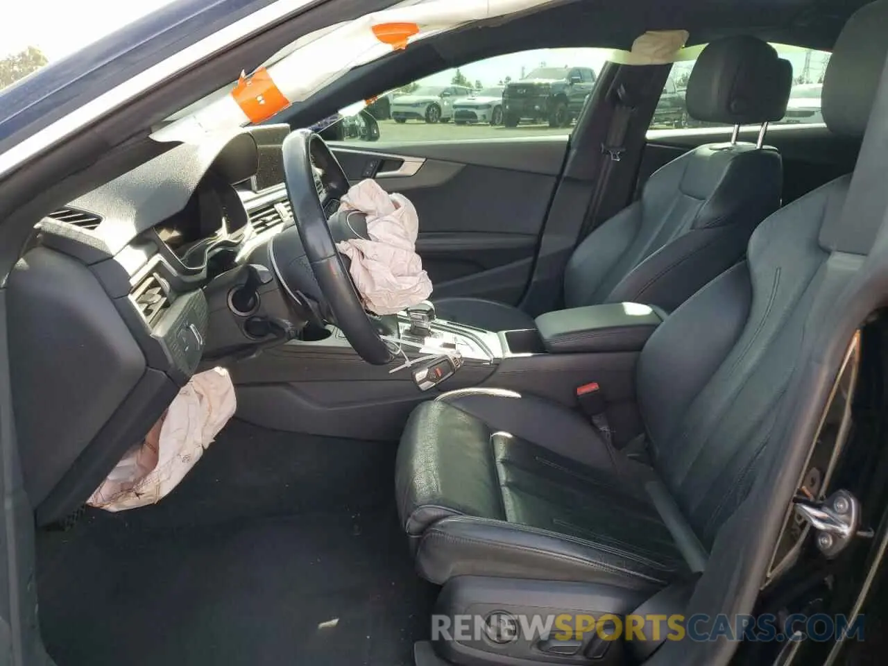 7 Photograph of a damaged car WAUENCF54KA066895 AUDI A5 2019