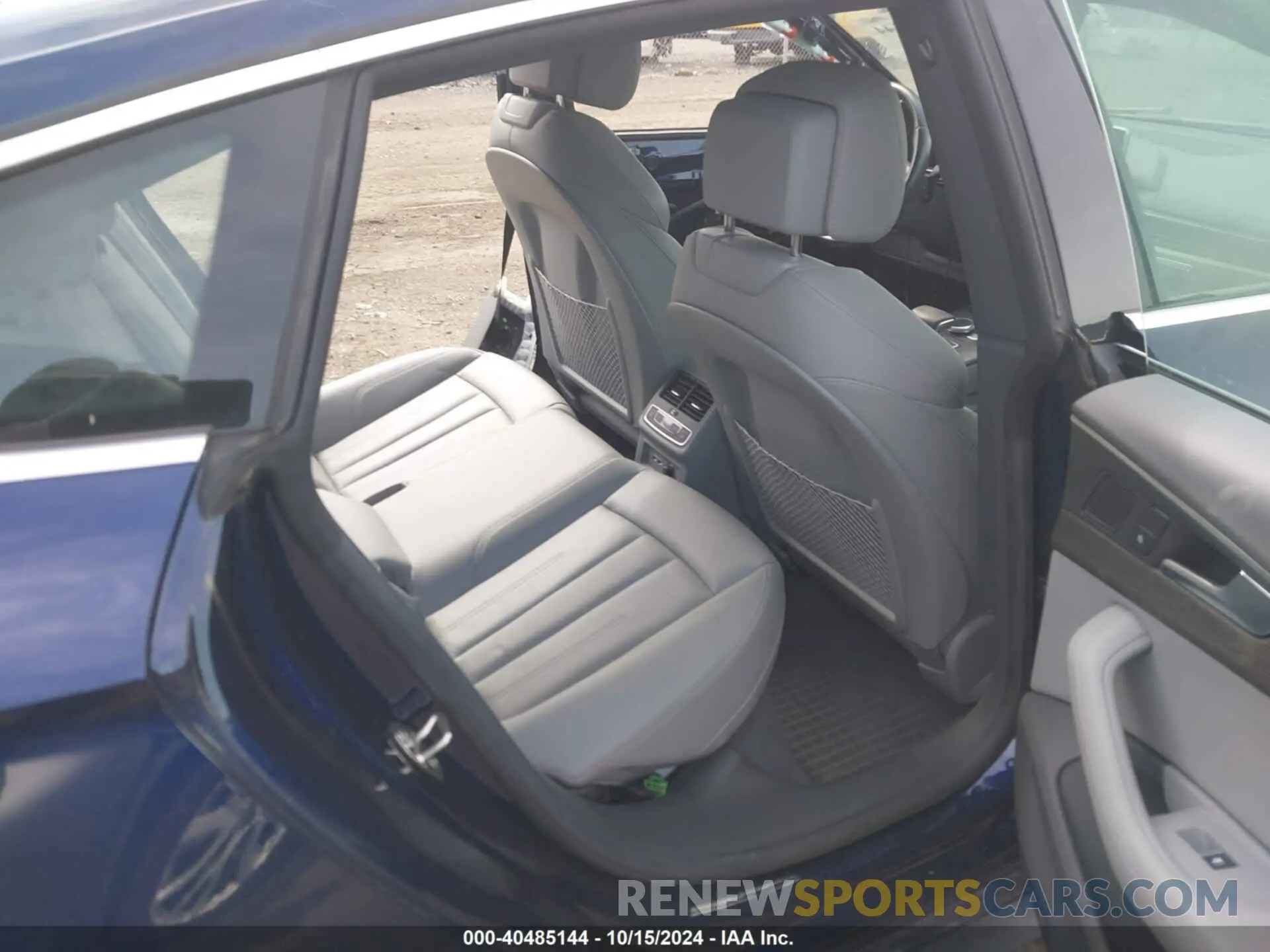8 Photograph of a damaged car WAUENCF55KA004308 AUDI A5 2019