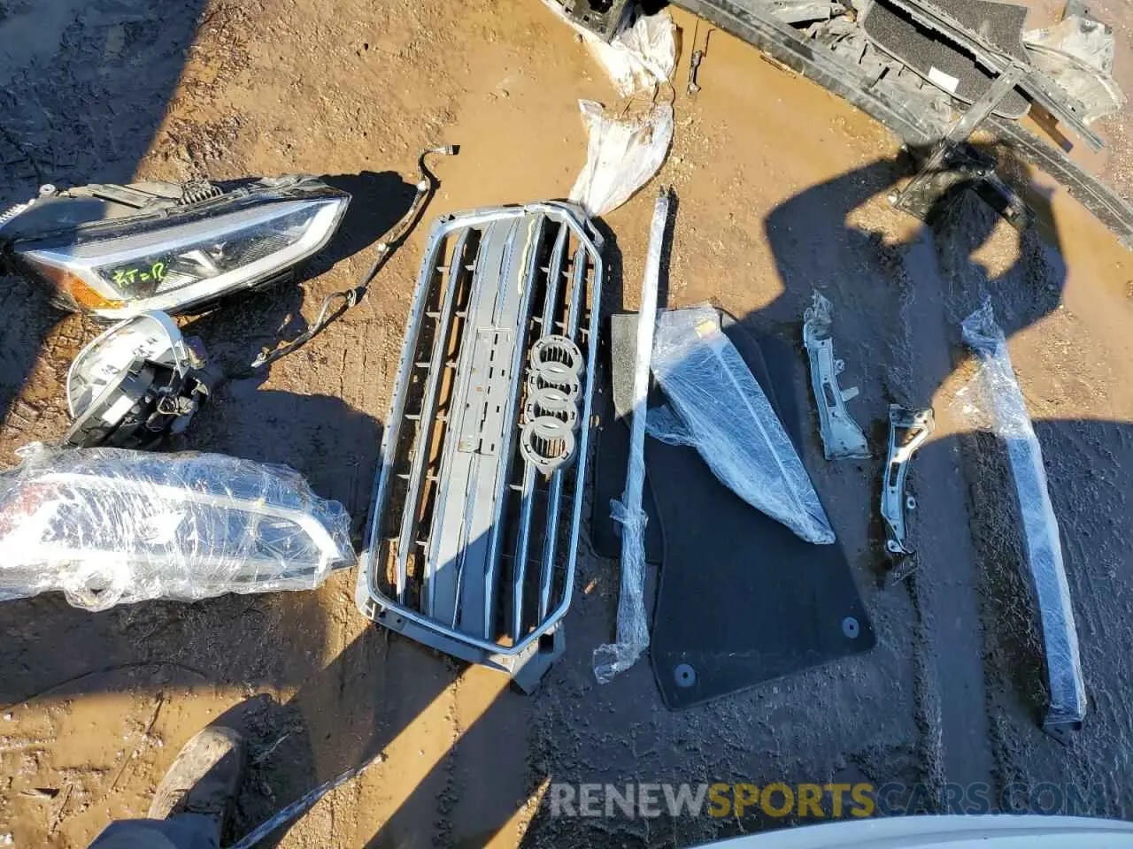 12 Photograph of a damaged car WAUENCF56KA077381 AUDI A5 2019
