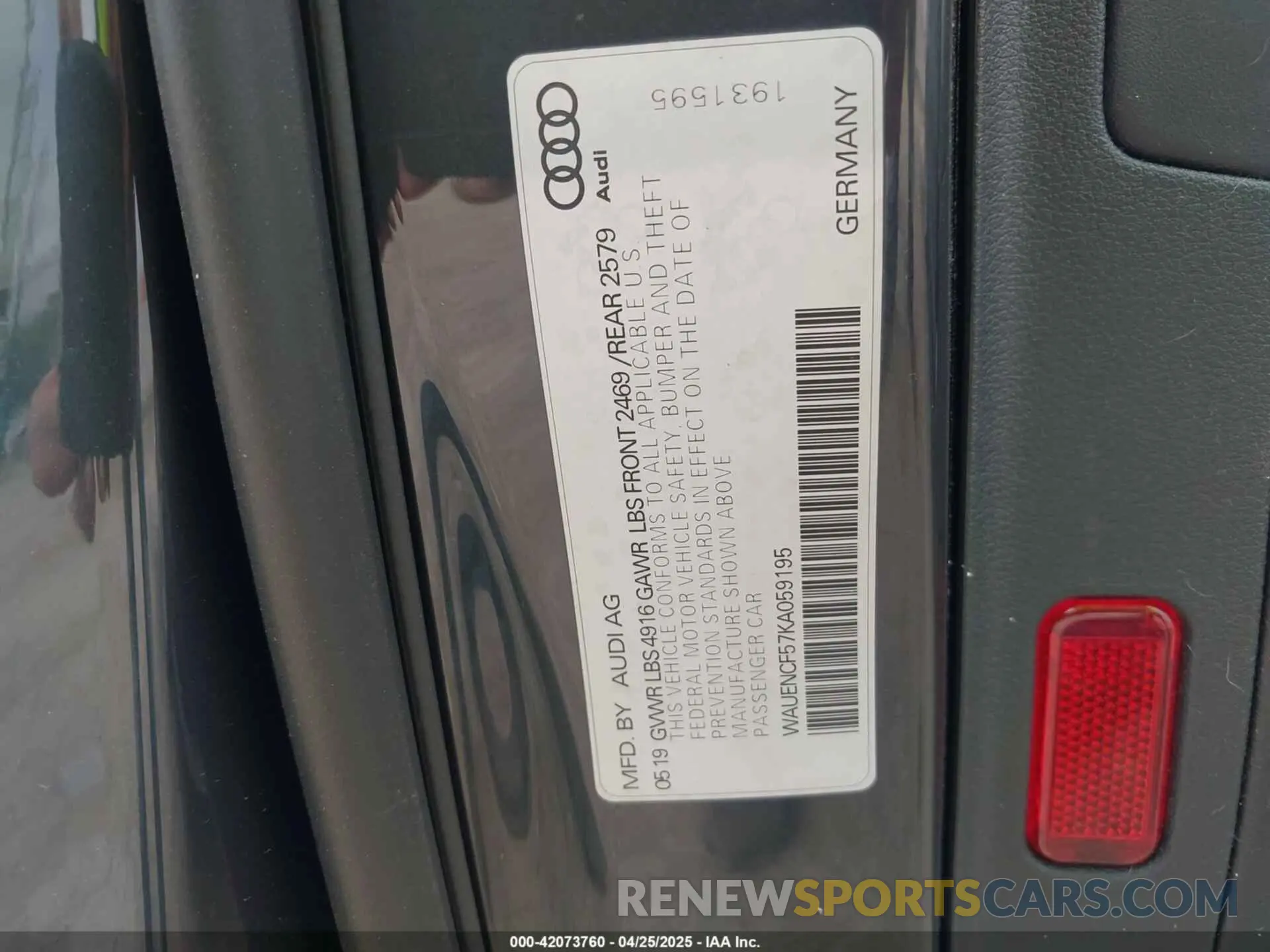 9 Photograph of a damaged car WAUENCF57KA059195 AUDI A5 2019