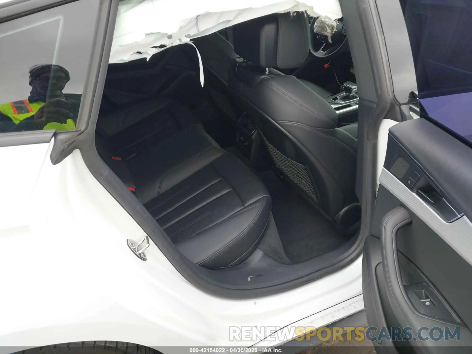 8 Photograph of a damaged car WAUENCF57KA077101 AUDI A5 2019