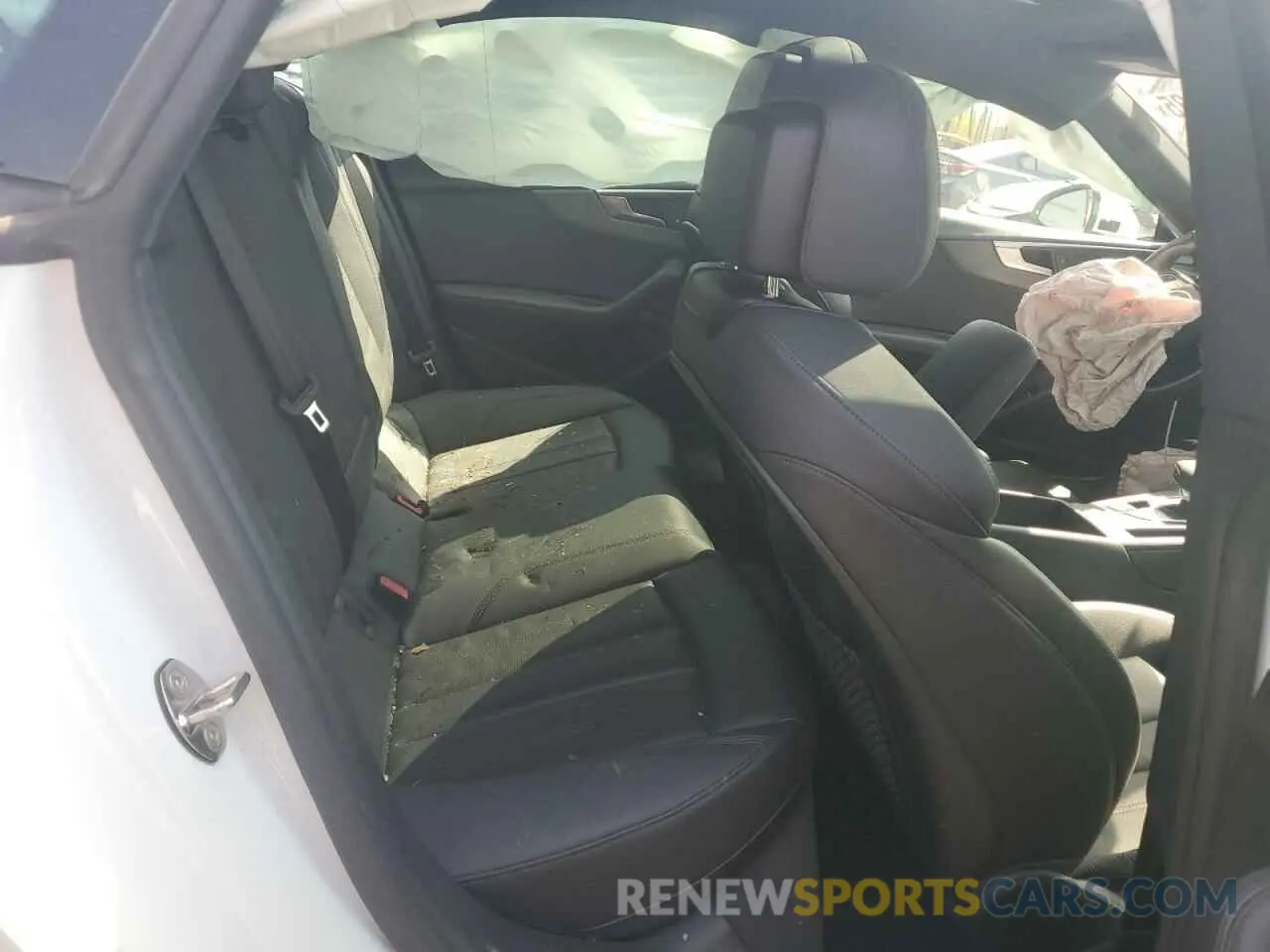 10 Photograph of a damaged car WAUENCF5XKA005051 AUDI A5 2019