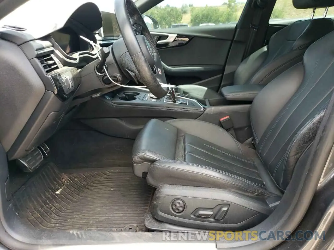 7 Photograph of a damaged car WAUENCF5XKA017040 AUDI A5 2019