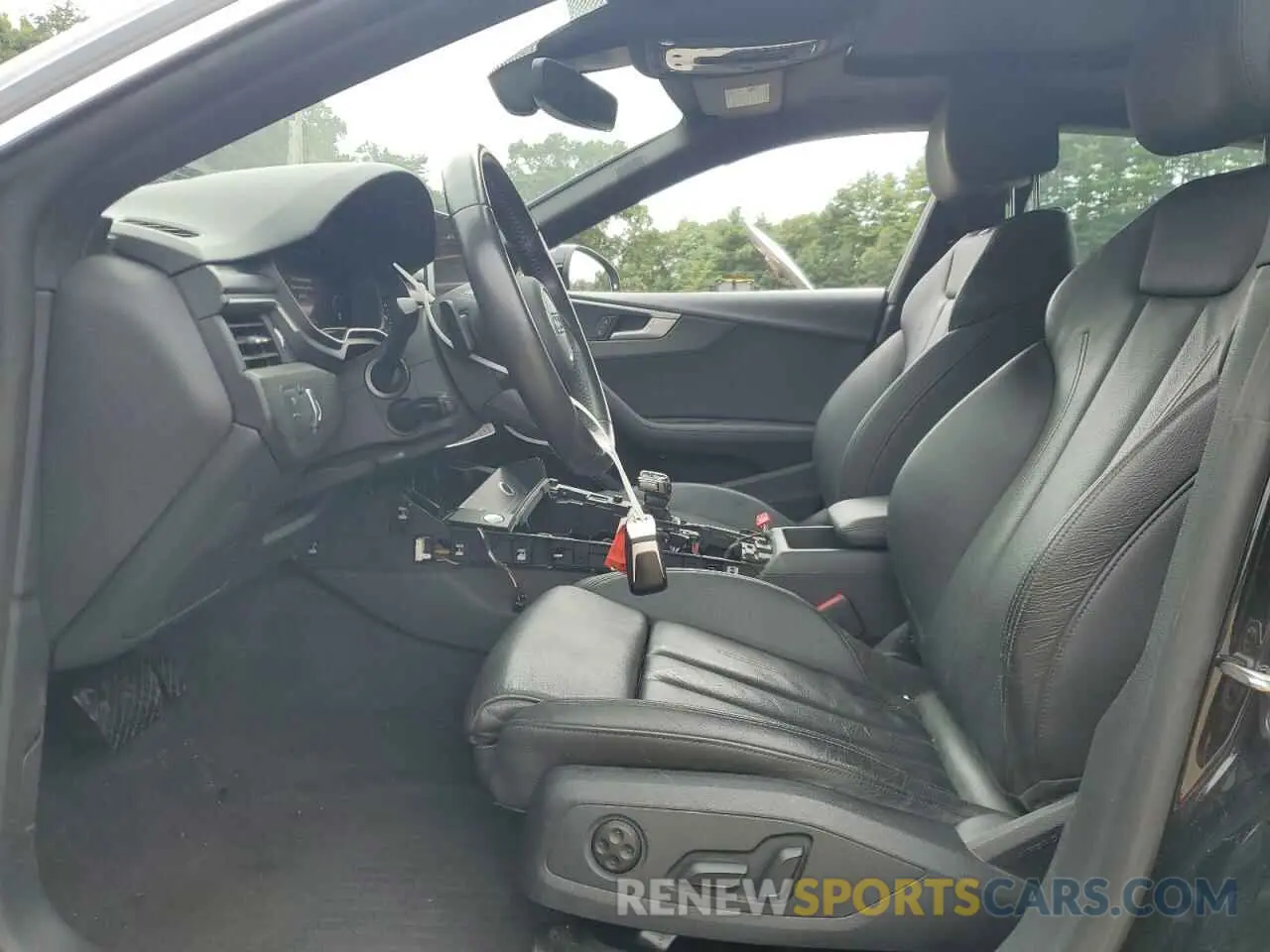 7 Photograph of a damaged car WAUENCF5XKA029611 AUDI A5 2019