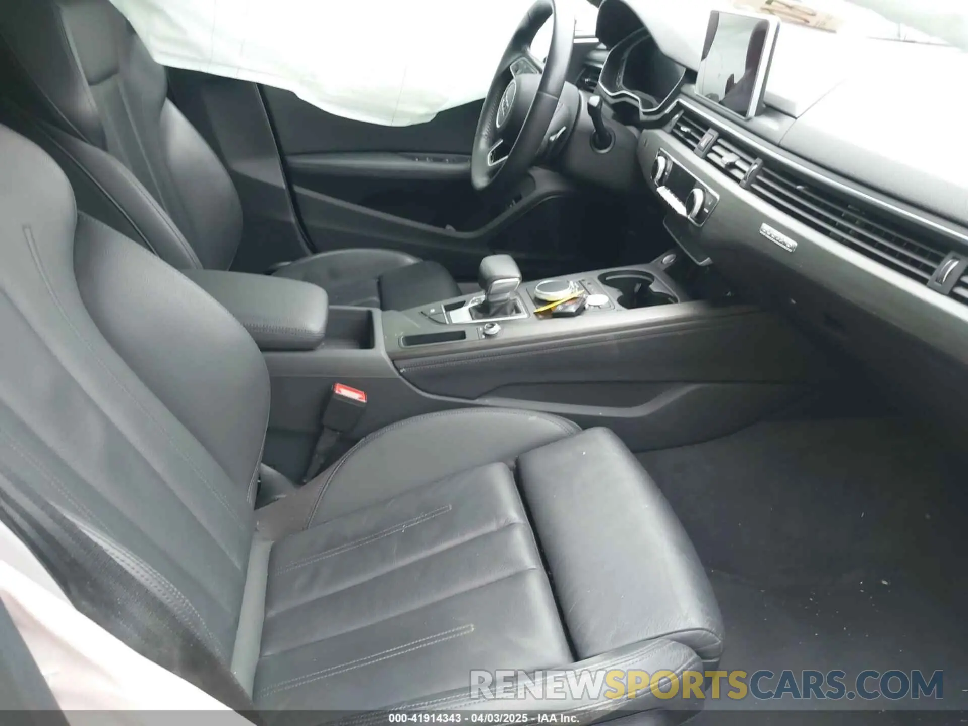 5 Photograph of a damaged car WAUFNCF51KA046530 AUDI A5 2019