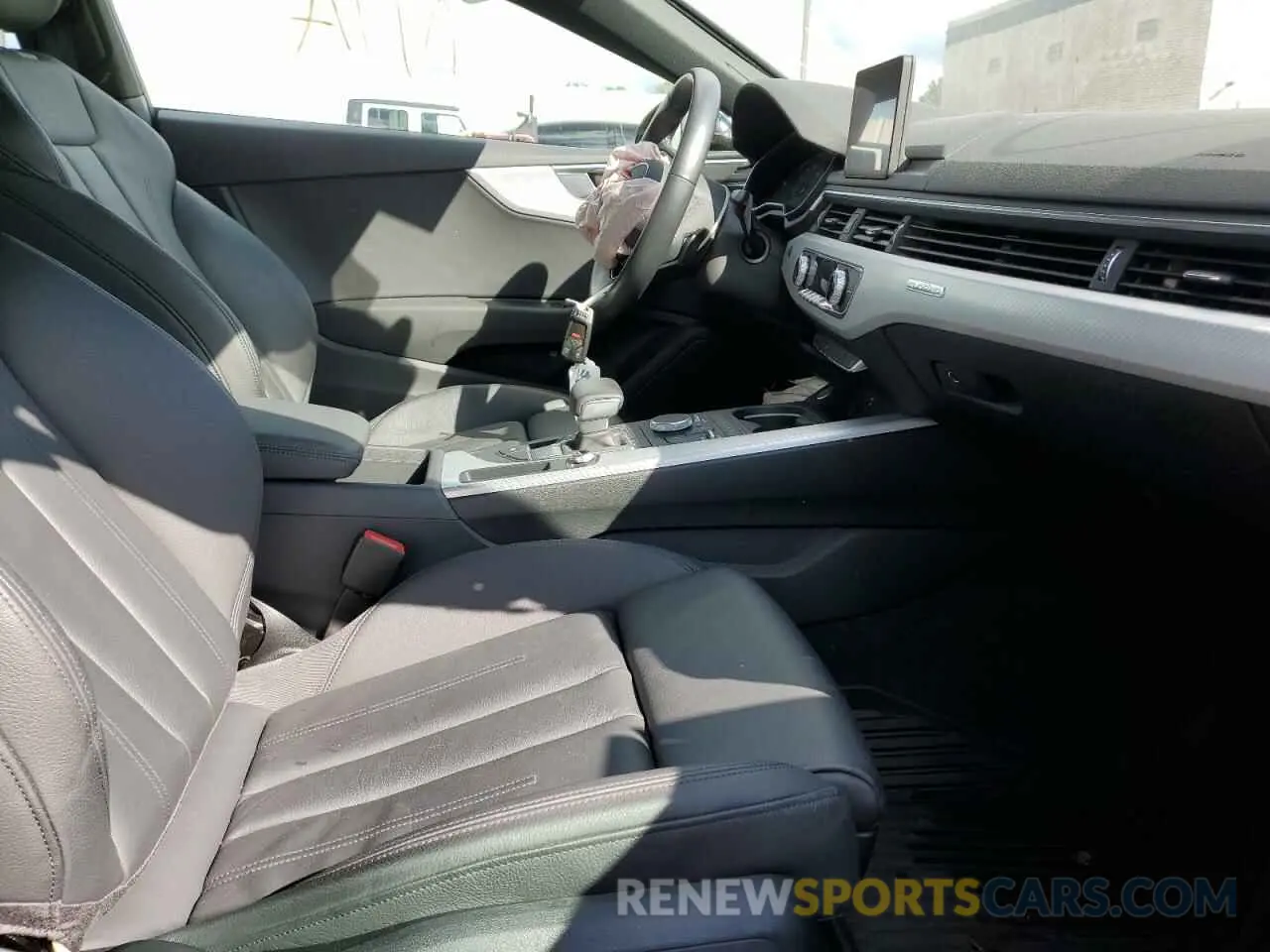 5 Photograph of a damaged car WAUSNAF53KA081282 AUDI A5 2019