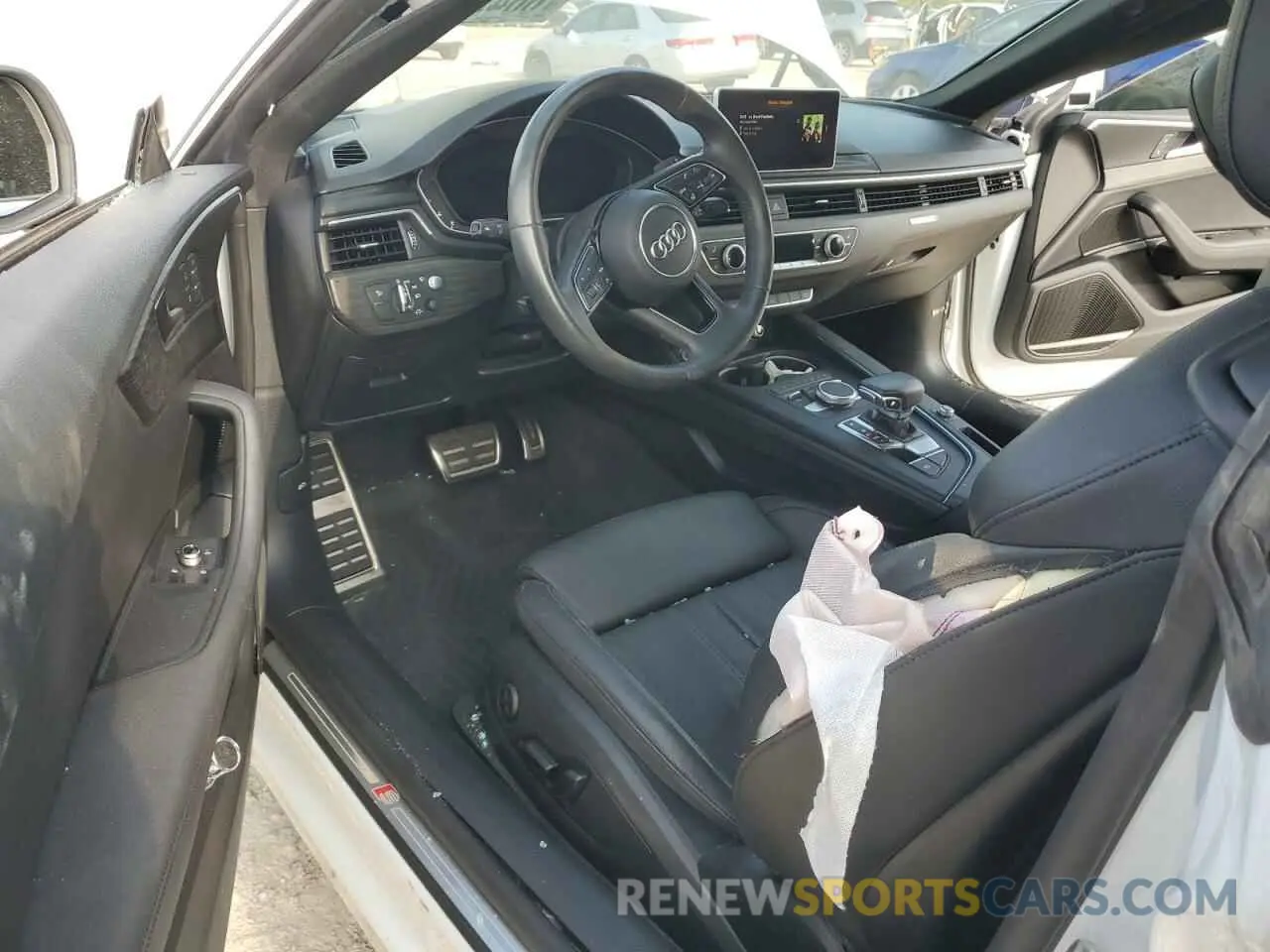 8 Photograph of a damaged car WAUUNAF58KA033351 AUDI A5 2019