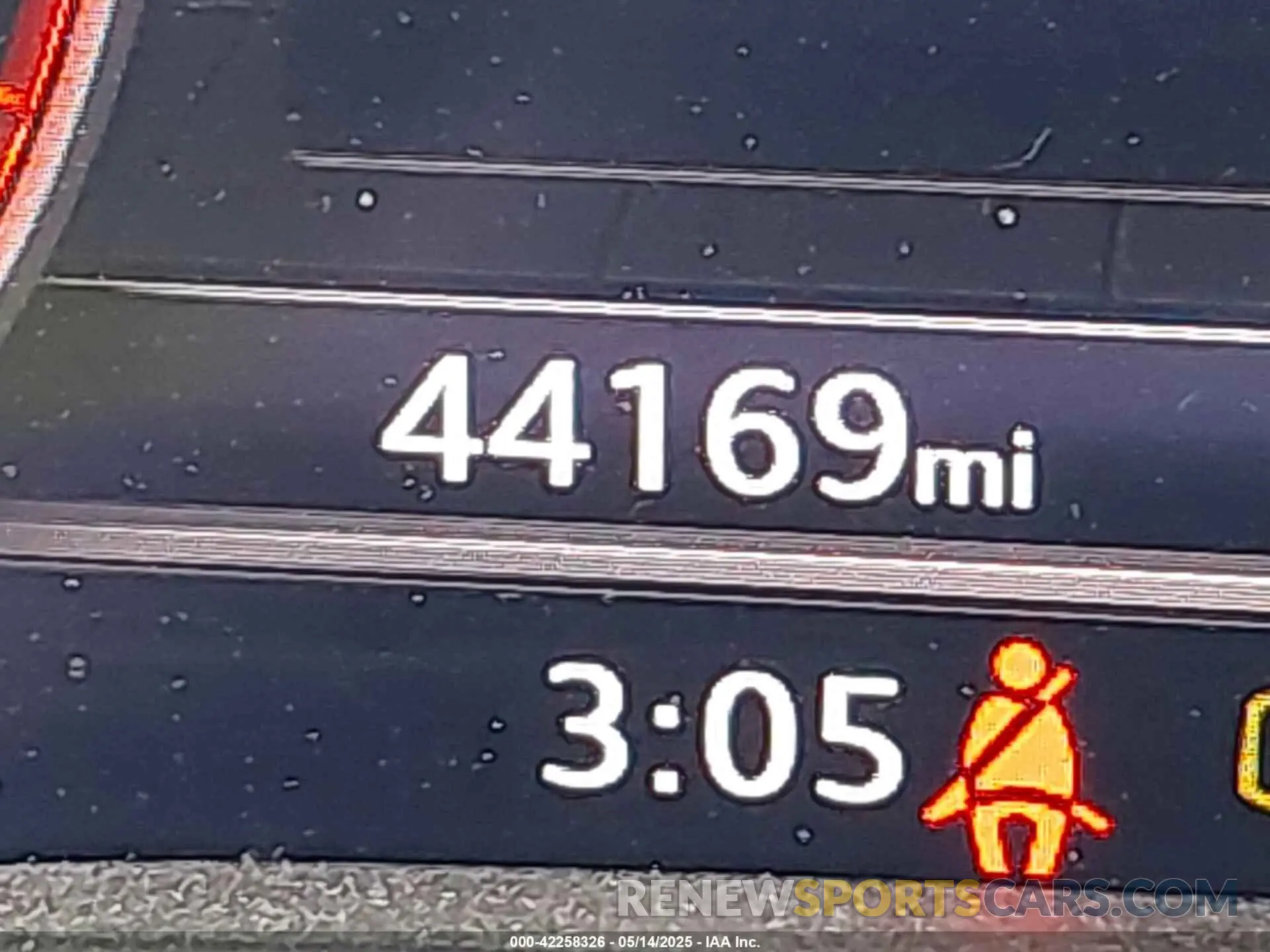 16 Photograph of a damaged car WAUYNGF50KN001829 AUDI A5 2019