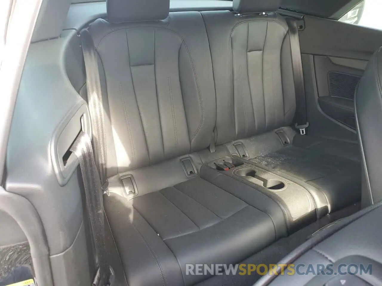 10 Photograph of a damaged car WAUYNGF52KN008717 AUDI A5 2019
