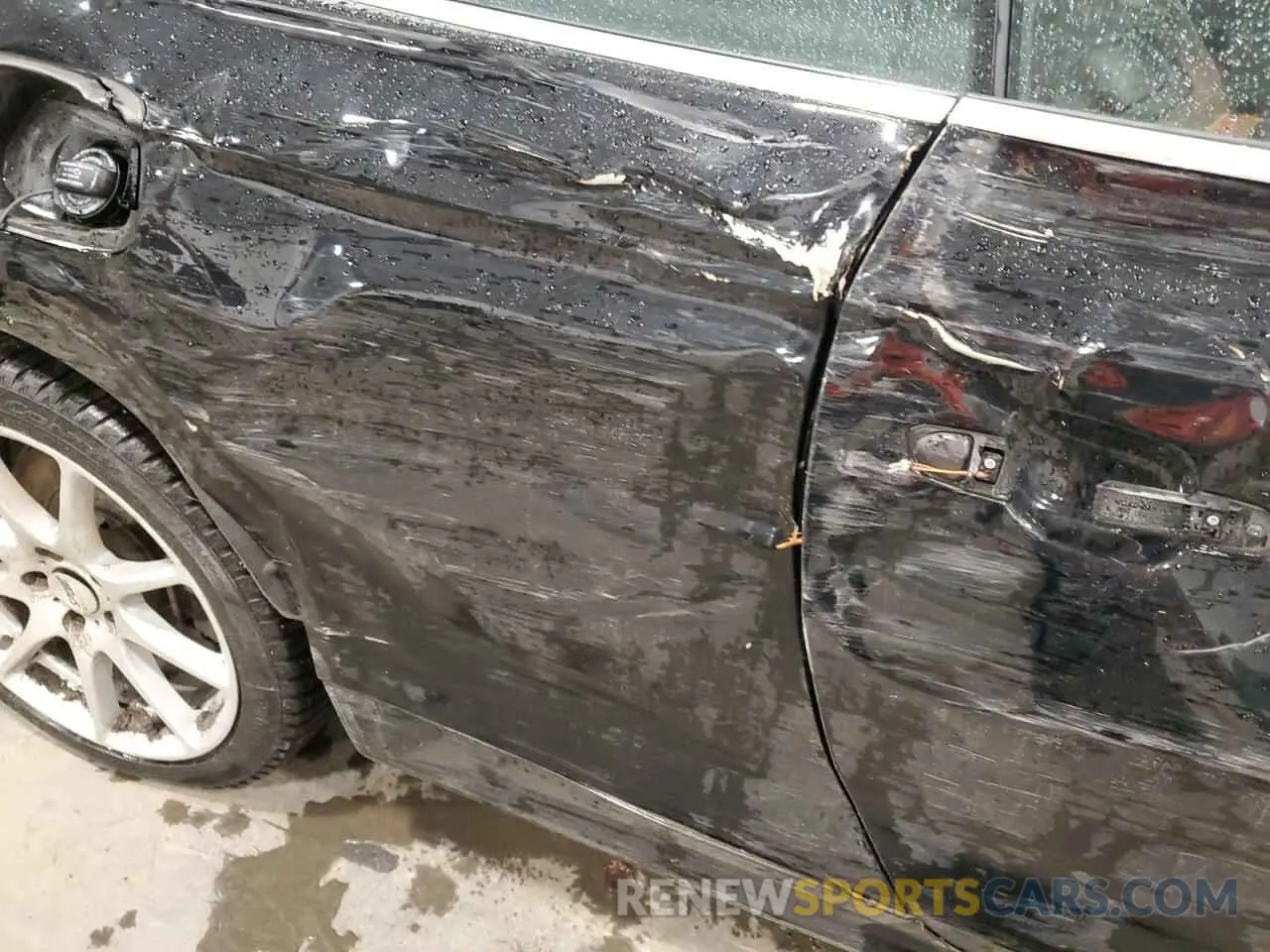10 Photograph of a damaged car WAUYNGF56KN006985 AUDI A5 2019
