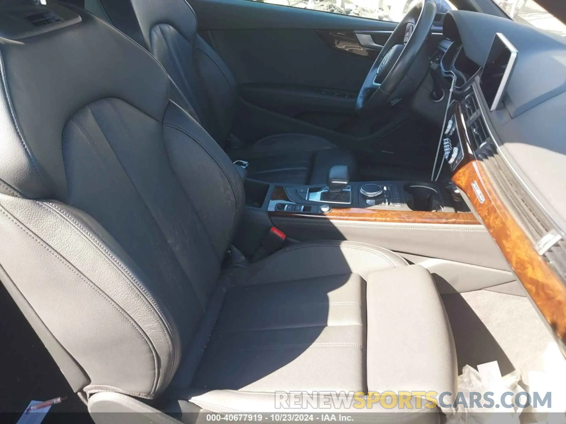 5 Photograph of a damaged car WAUYNGF59KN002817 AUDI A5 2019