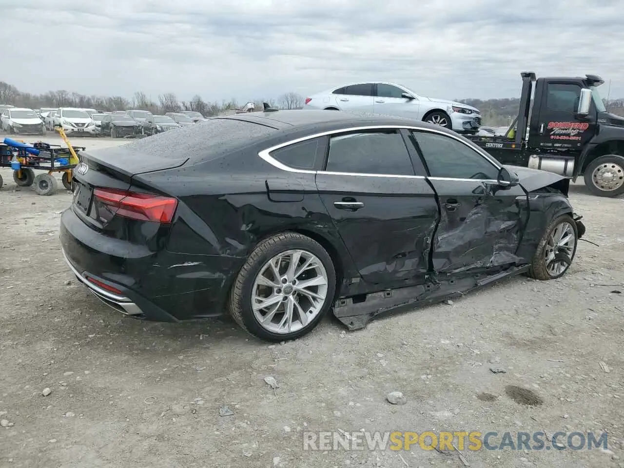 3 Photograph of a damaged car WAUABCF50MA017574 AUDI A5 2021