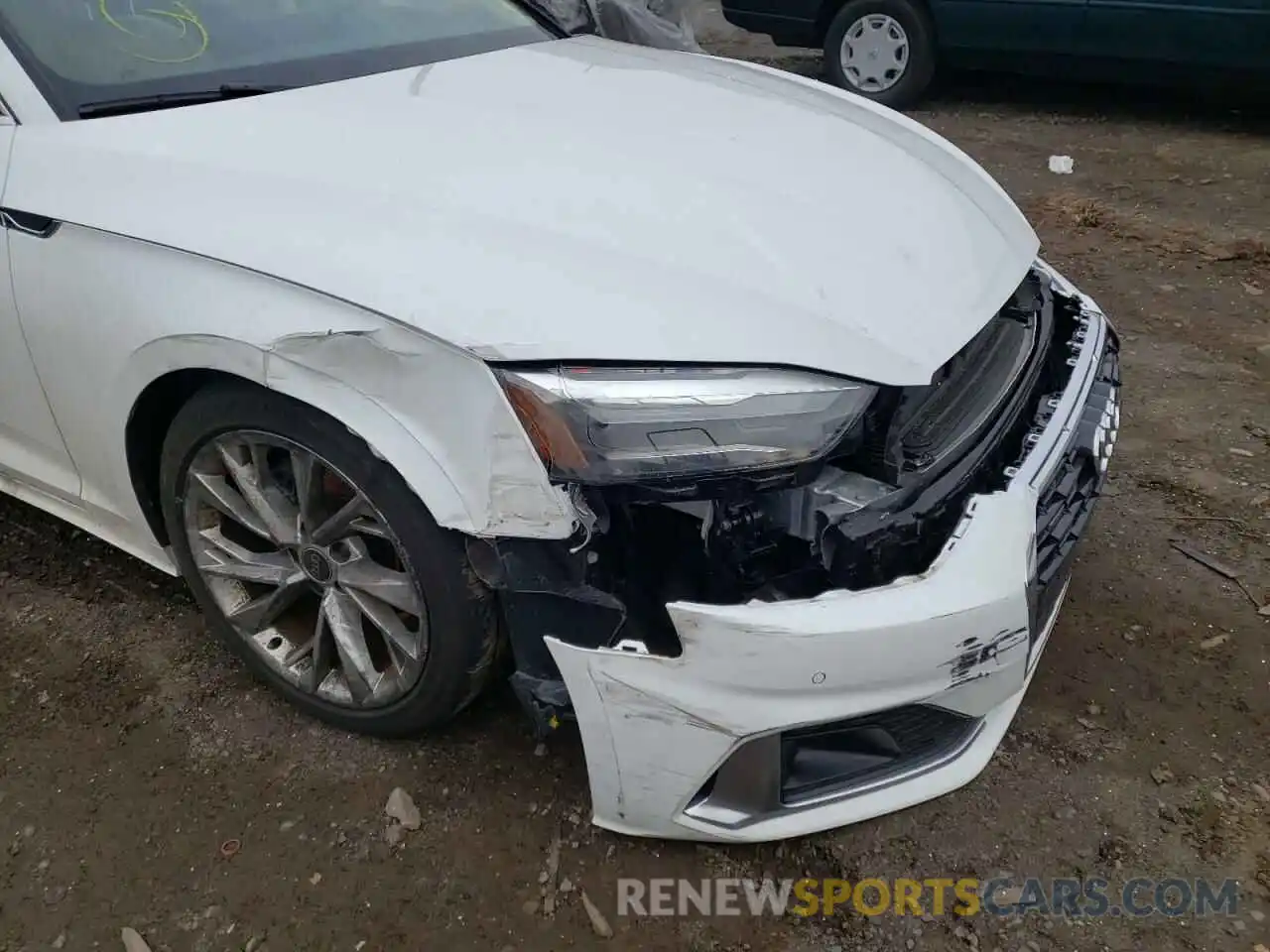 9 Photograph of a damaged car WAUABCF51MA044590 AUDI A5 2021