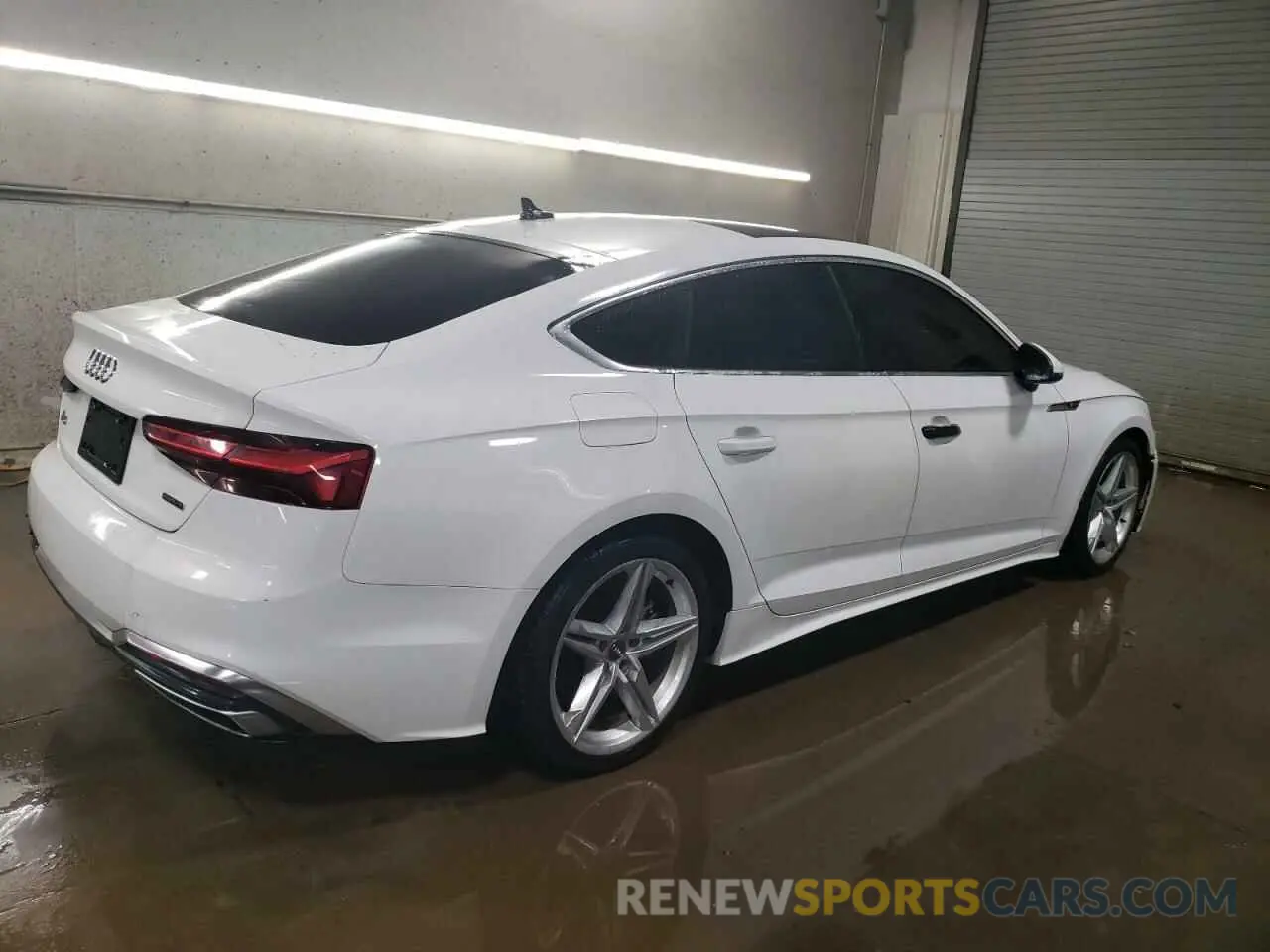 3 Photograph of a damaged car WAUDACF53MA016807 AUDI A5 2021