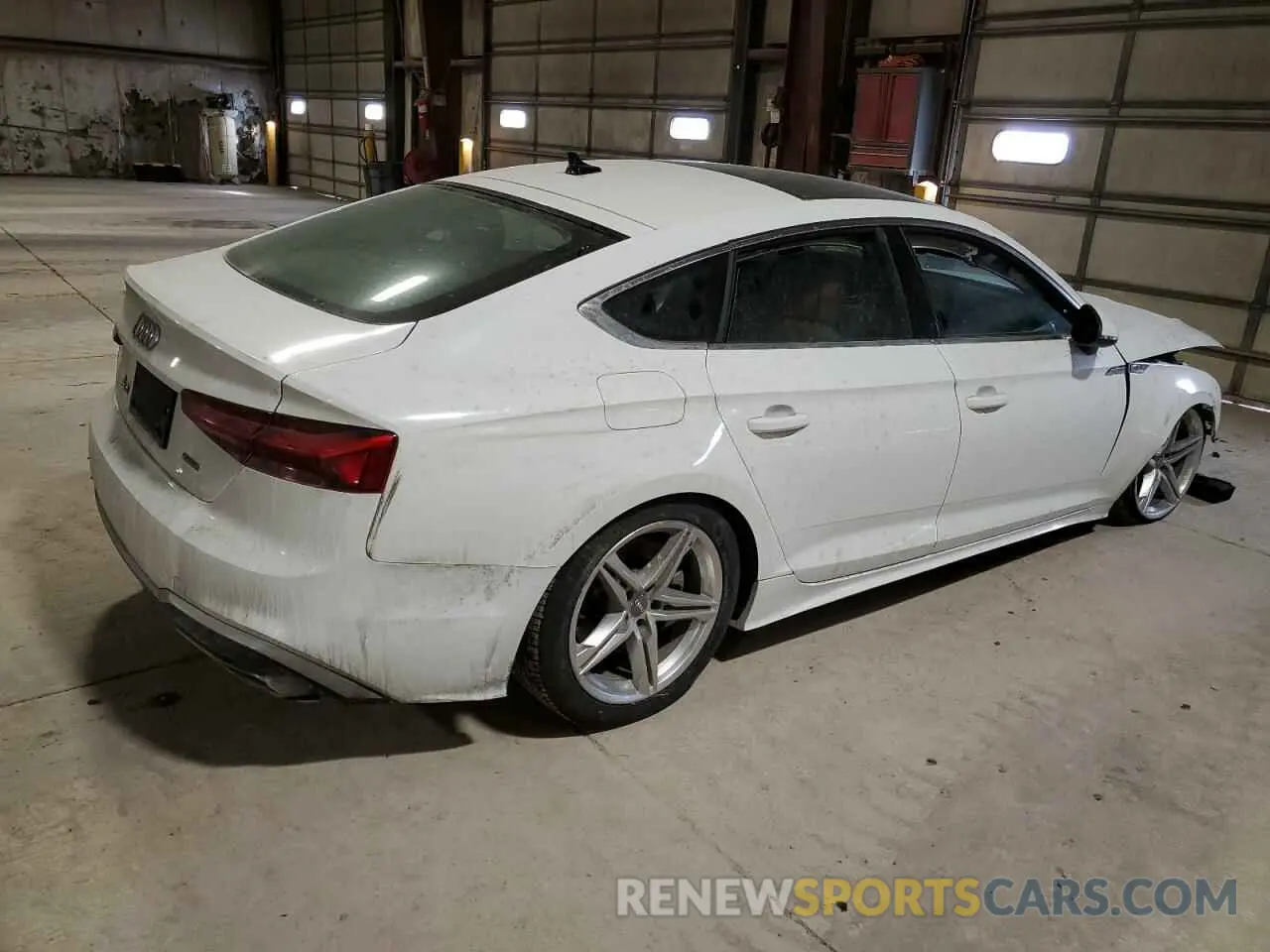 3 Photograph of a damaged car WAUDACF54MA016492 AUDI A5 2021