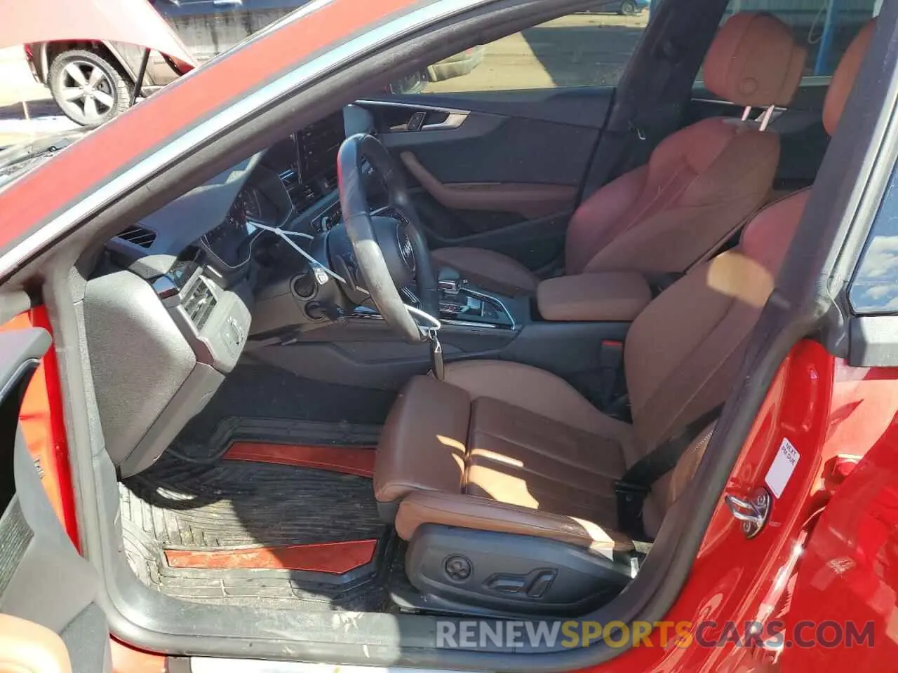 7 Photograph of a damaged car WAUDACF56MA011276 AUDI A5 2021