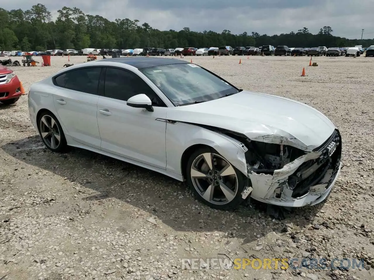 4 Photograph of a damaged car WAUFACF52MA024003 AUDI A5 2021