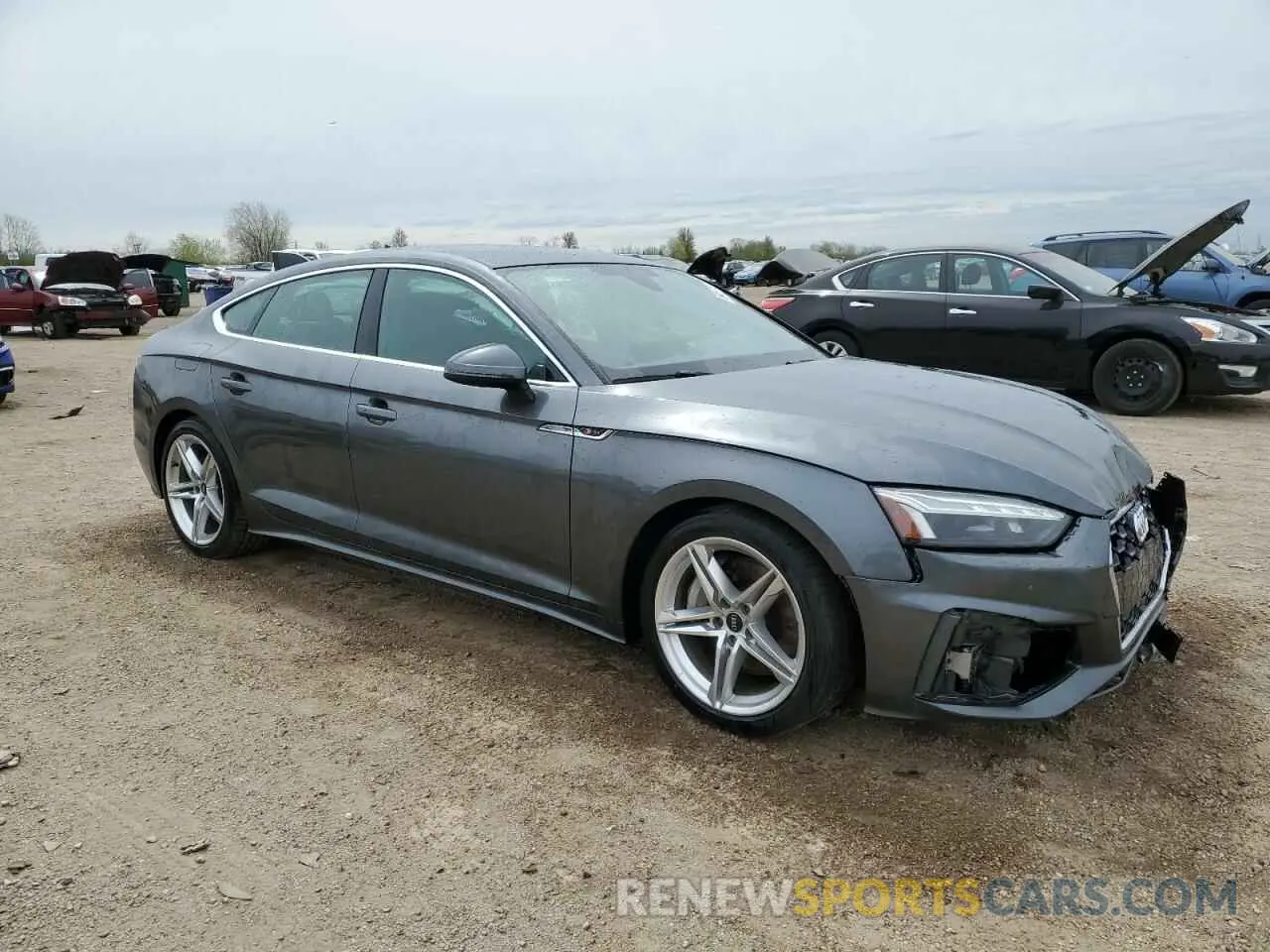 4 Photograph of a damaged car WAUFACF54MA037769 AUDI A5 2021