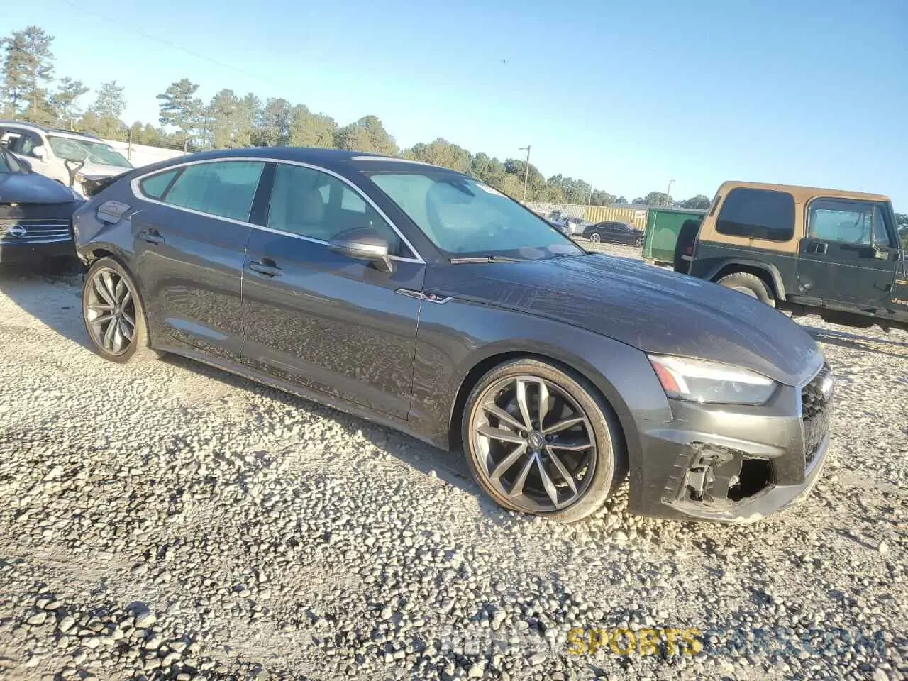 4 Photograph of a damaged car WAUFACF55MA019605 AUDI A5 2021