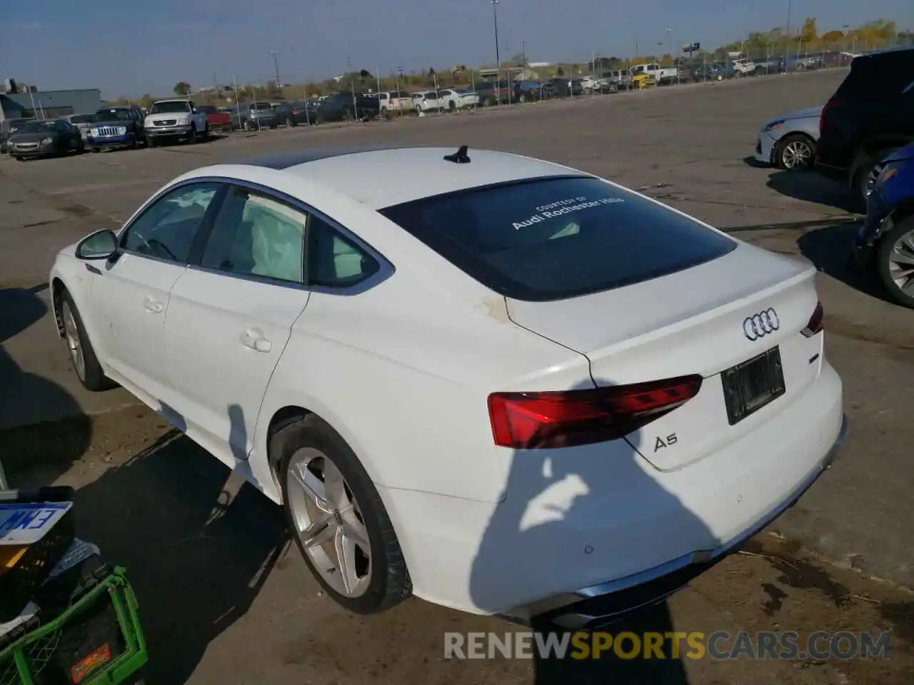 3 Photograph of a damaged car WAUFACF55MA062471 AUDI A5 2021