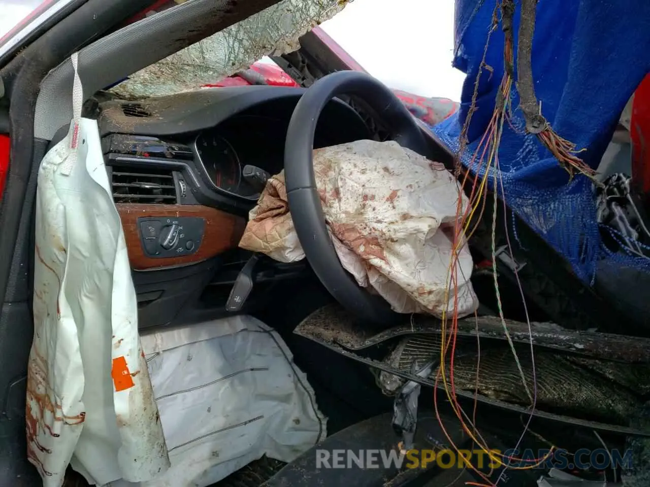 8 Photograph of a damaged car WAUABCF52NA028674 AUDI A5 2022