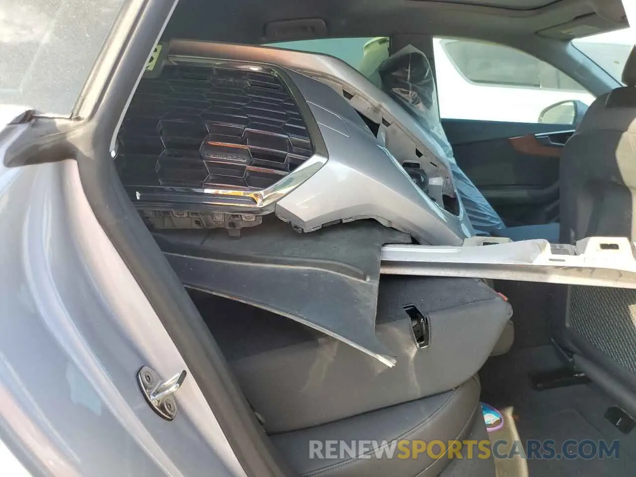 10 Photograph of a damaged car WAUCBCF50NA034966 AUDI A5 2022