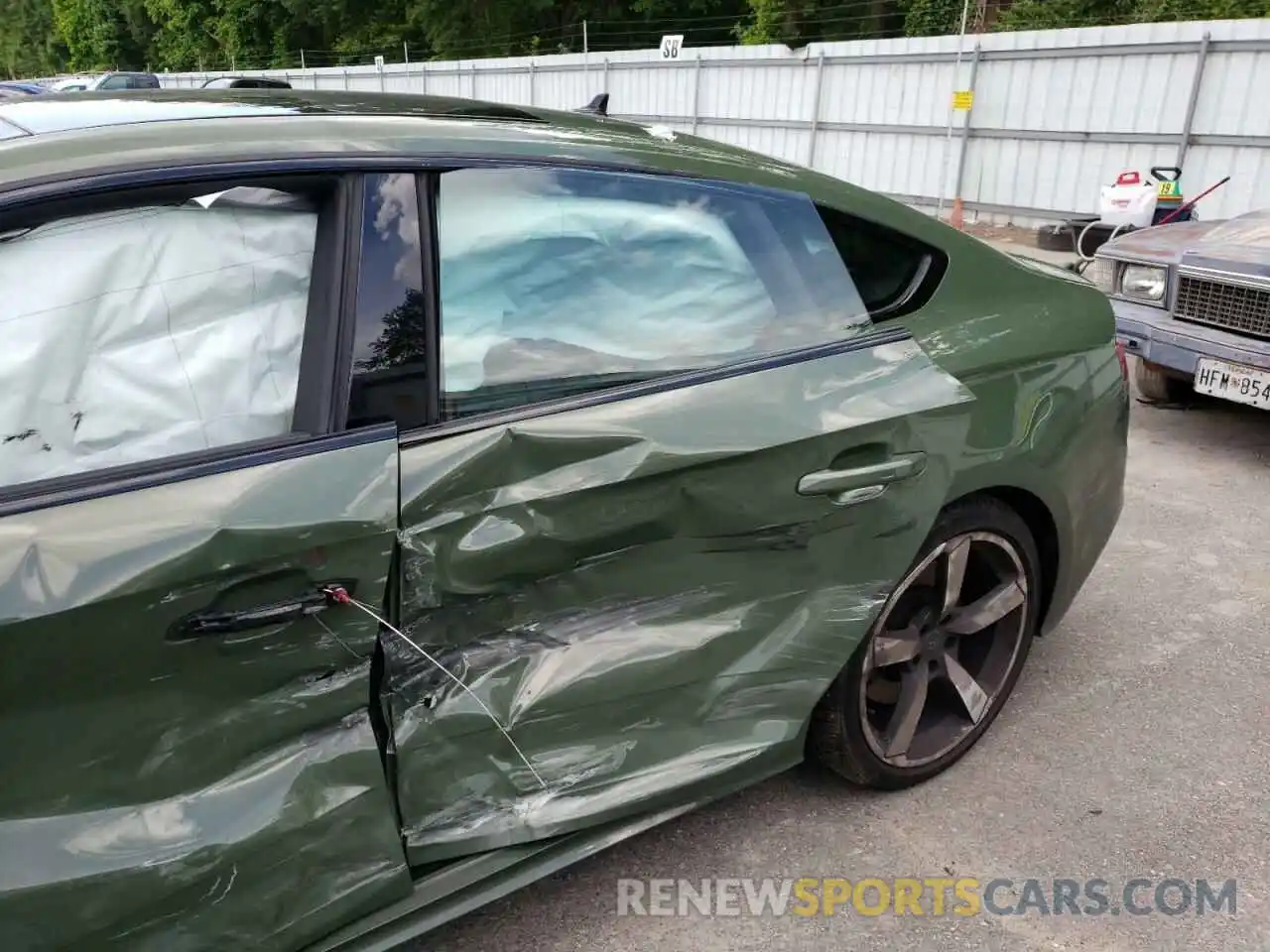 10 Photograph of a damaged car WAUFACF56NA016469 AUDI A5 2022