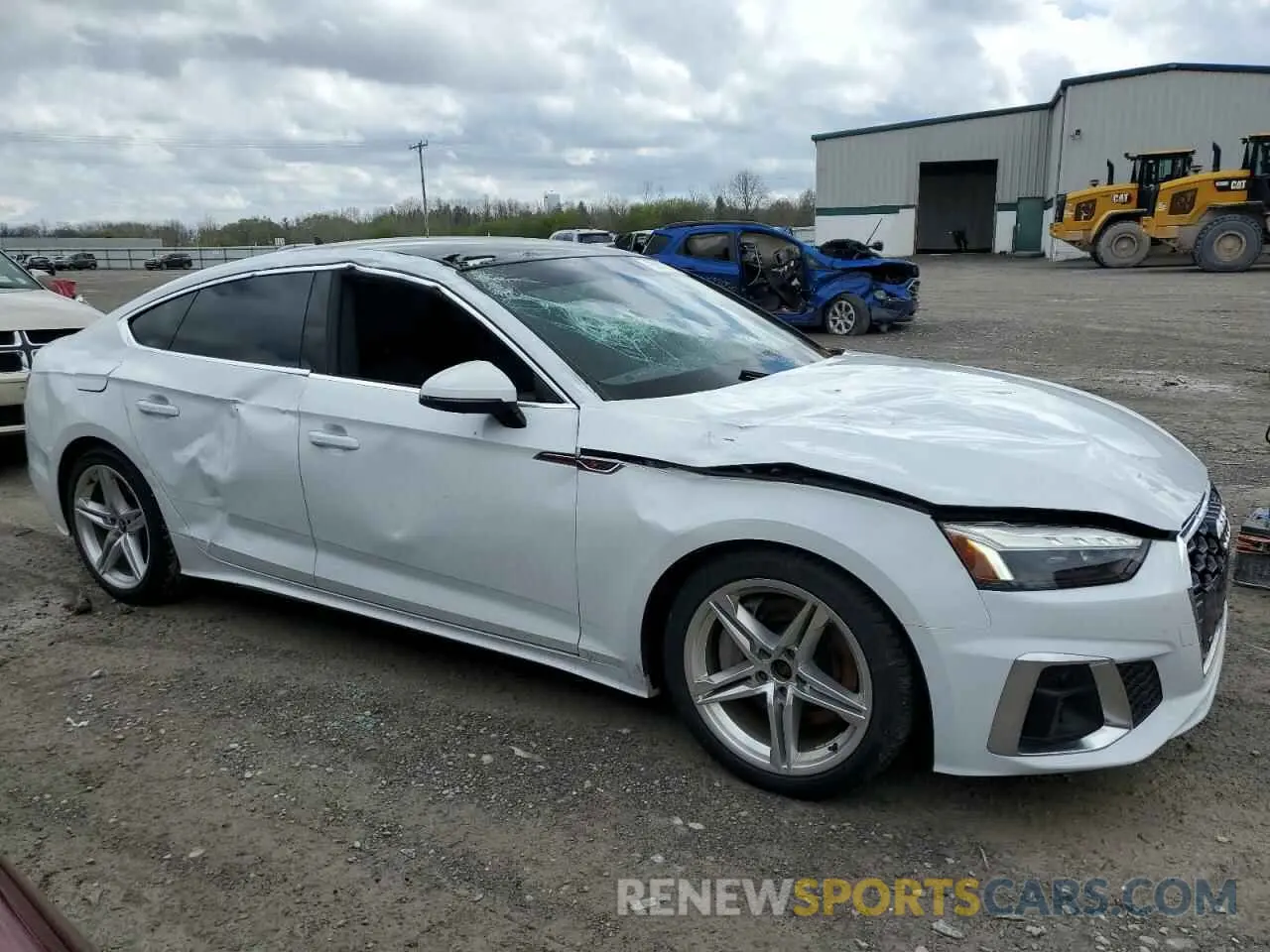 4 Photograph of a damaged car WAUFACF59NA018118 AUDI A5 2022