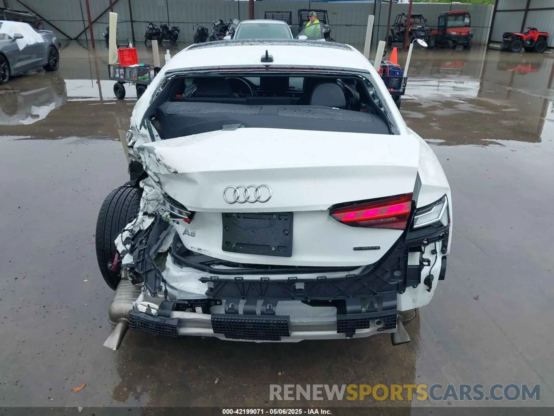 16 Photograph of a damaged car WAUSAAF52NA031196 AUDI A5 2022
