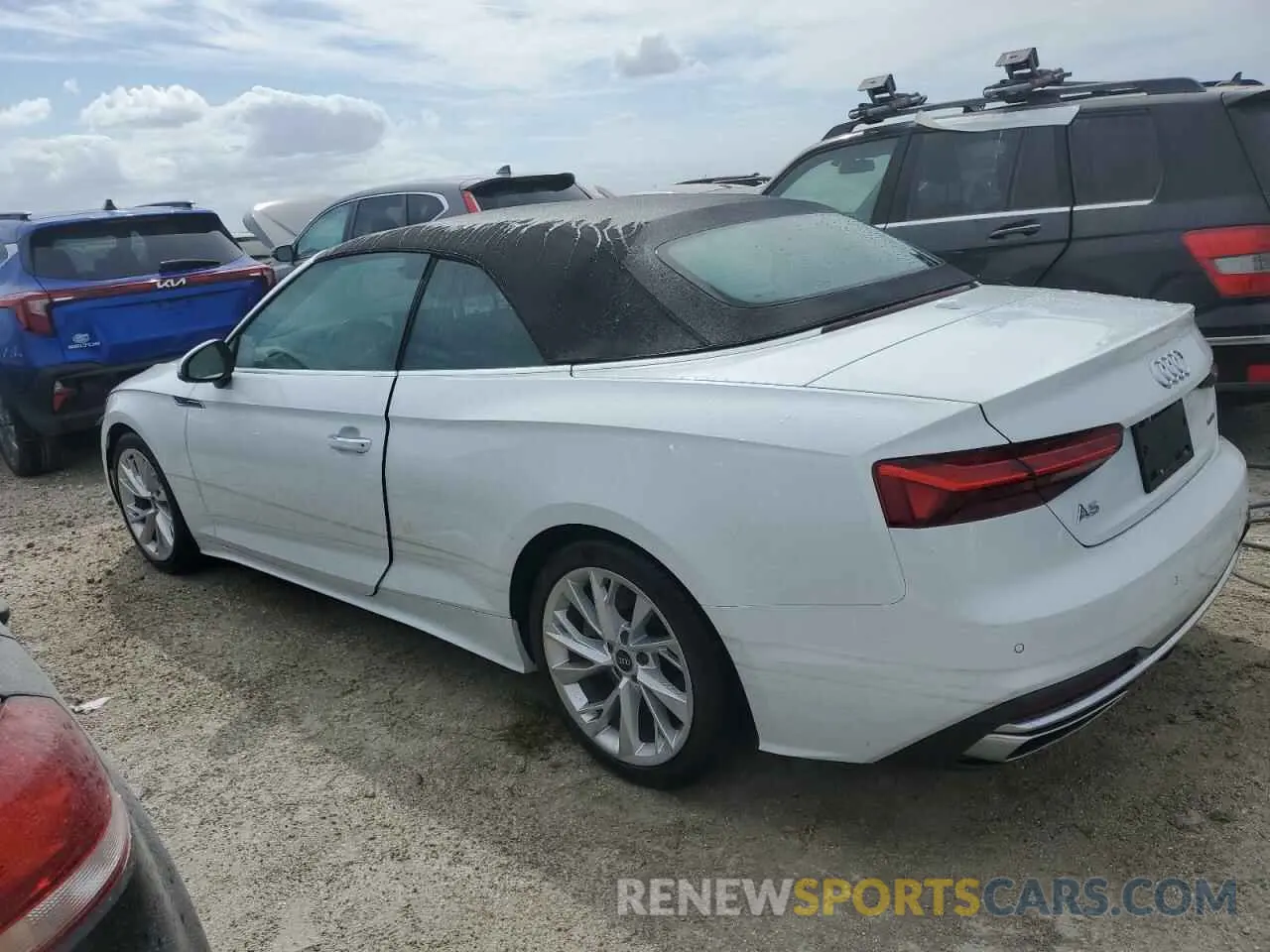 2 Photograph of a damaged car WAUWAGF57NN001723 AUDI A5 2022