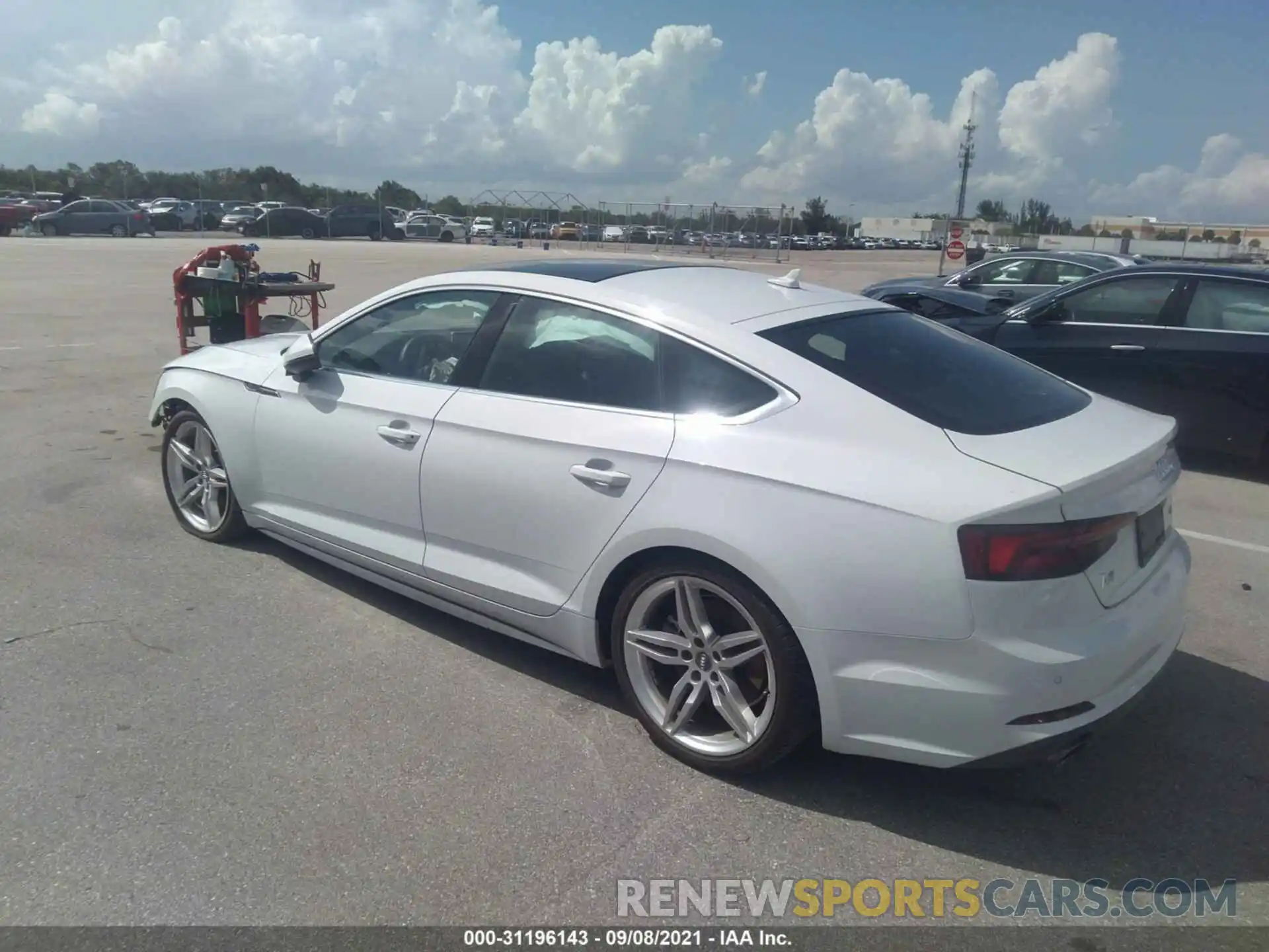 3 Photograph of a damaged car WAUENCF50KA094368 AUDI A5 SPORTBACK 2019