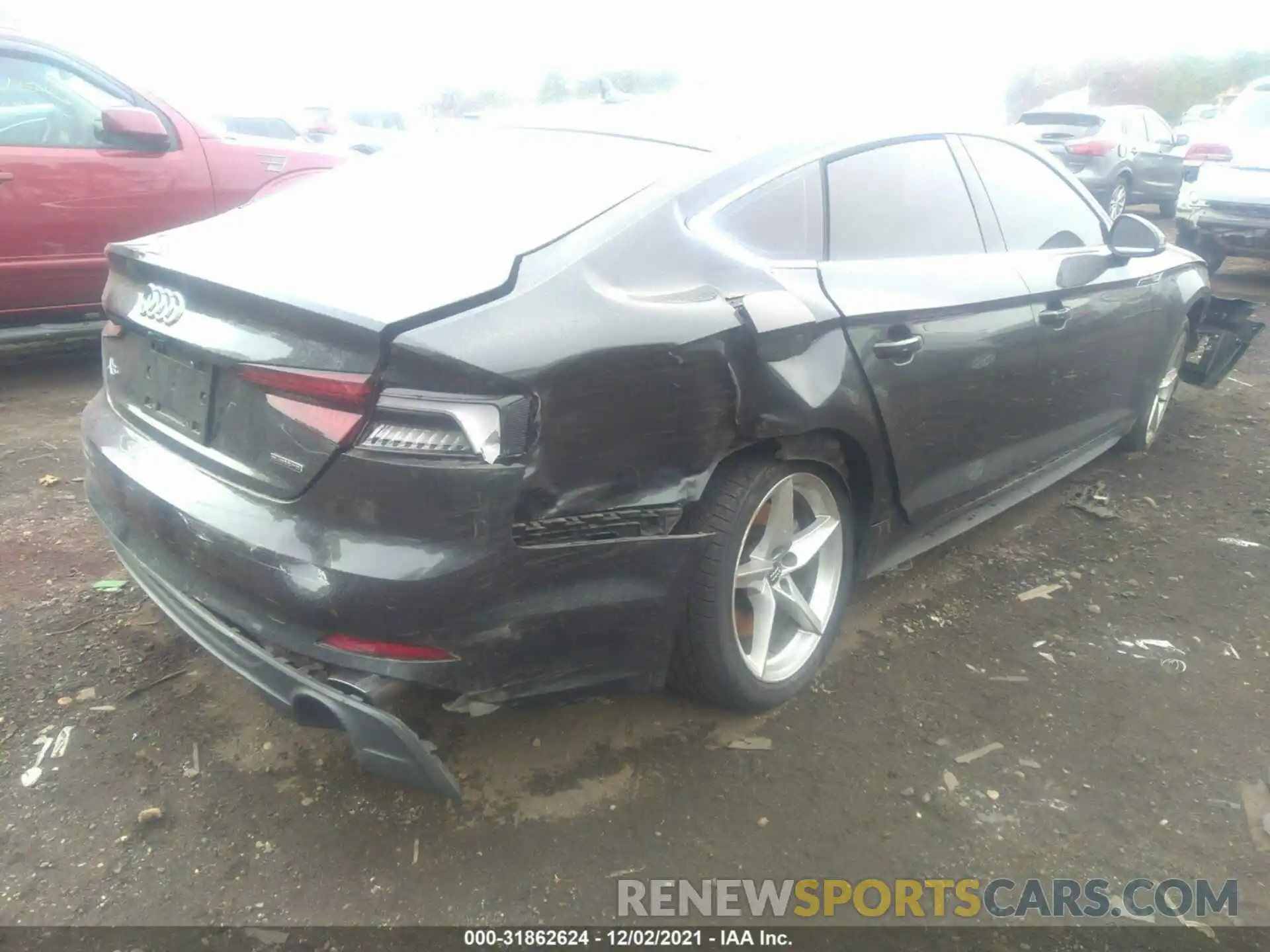 4 Photograph of a damaged car WAUENCF55KA093930 AUDI A5 SPORTBACK 2019