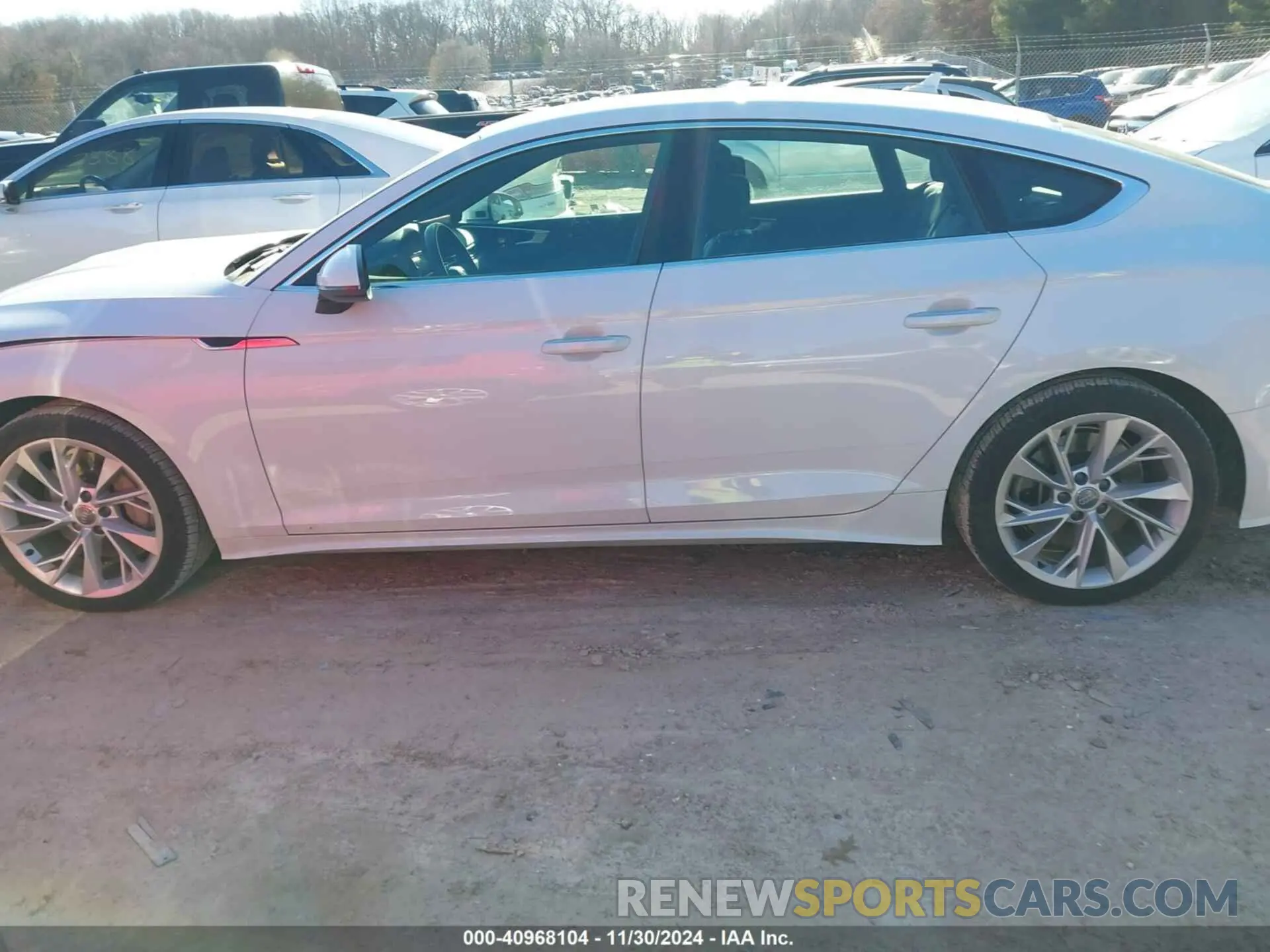 14 Photograph of a damaged car WAUANCF52LA002368 AUDI A5 SPORTBACK 2020