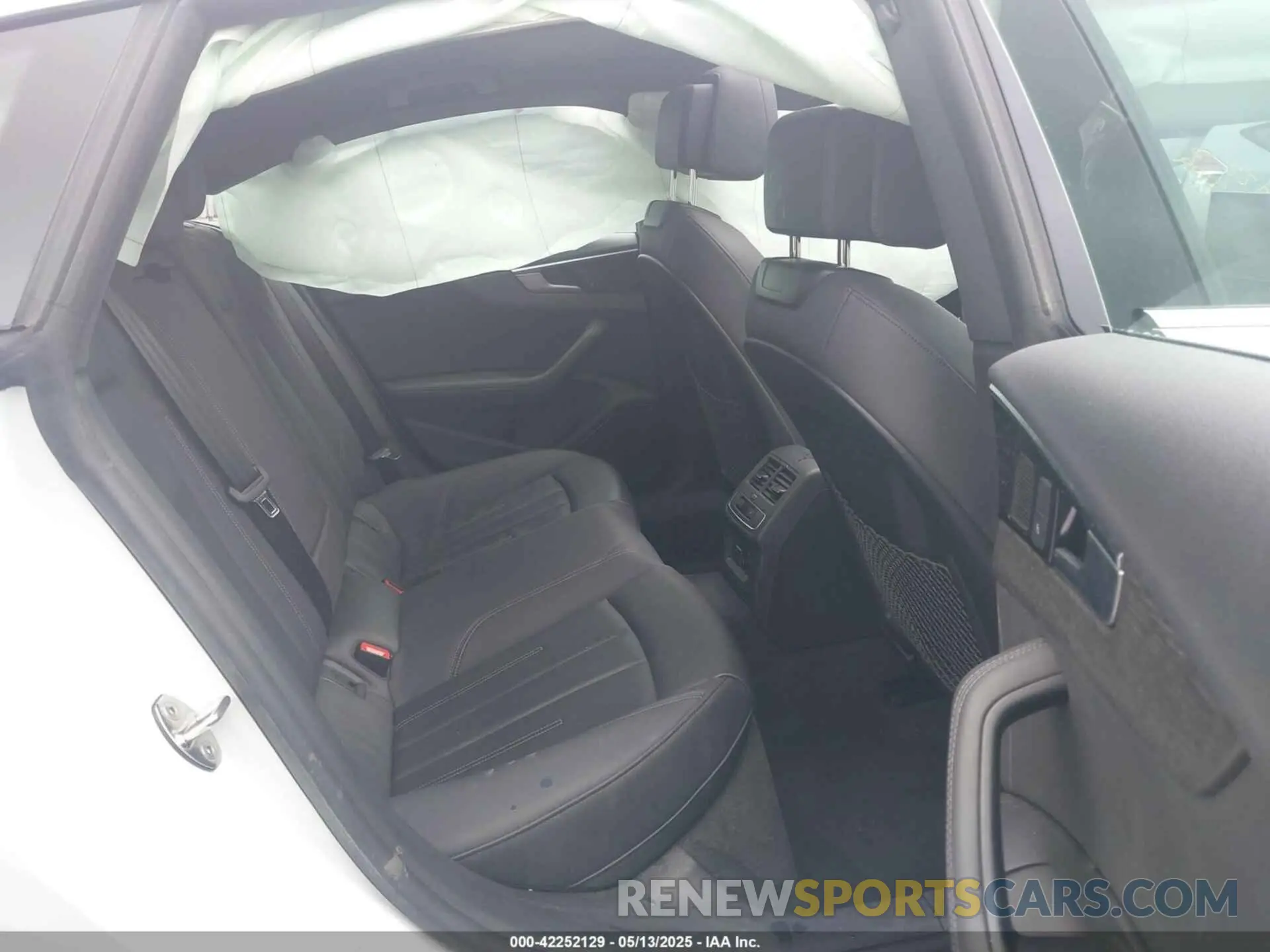 8 Photograph of a damaged car WAUCNCF51LA003763 AUDI A5 SPORTBACK 2020