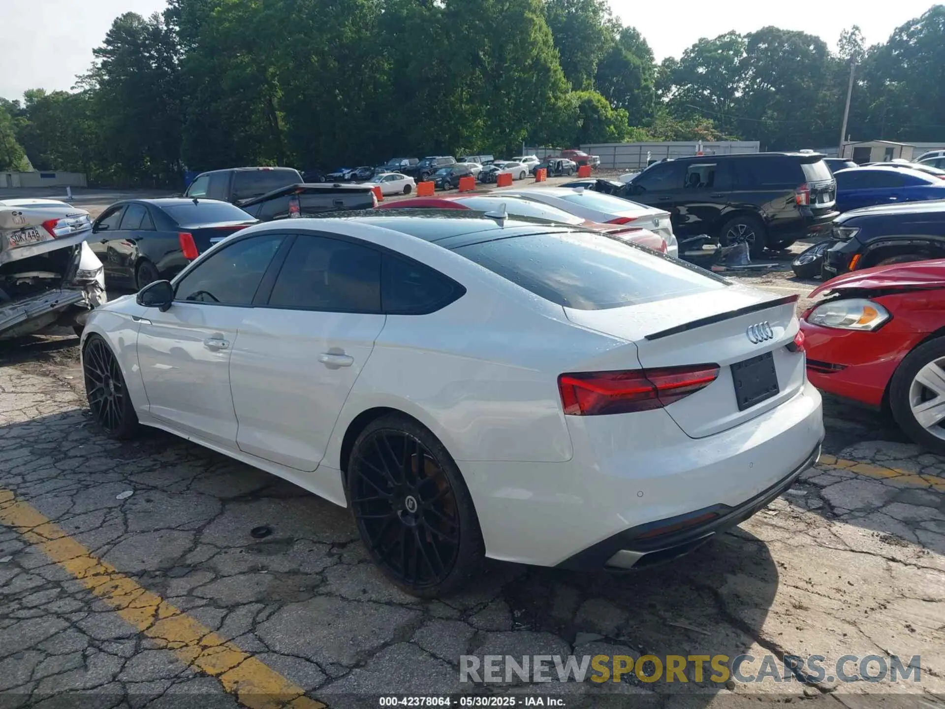 3 Photograph of a damaged car WAUCNCF59LA021508 AUDI A5 SPORTBACK 2020