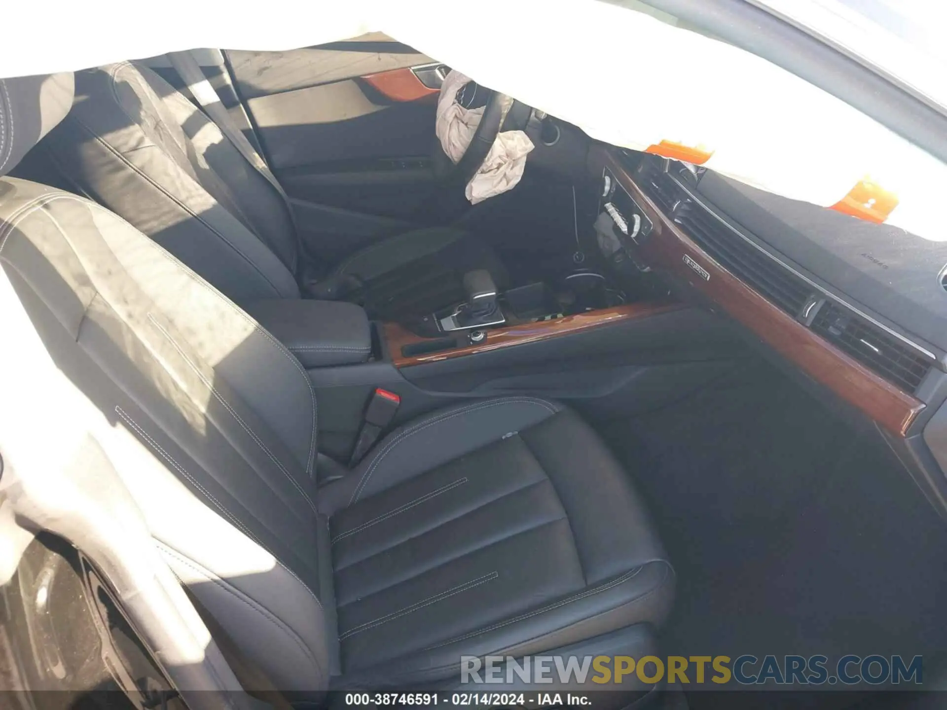 5 Photograph of a damaged car WAUABCF53MA036944 AUDI A5 SPORTBACK 2021