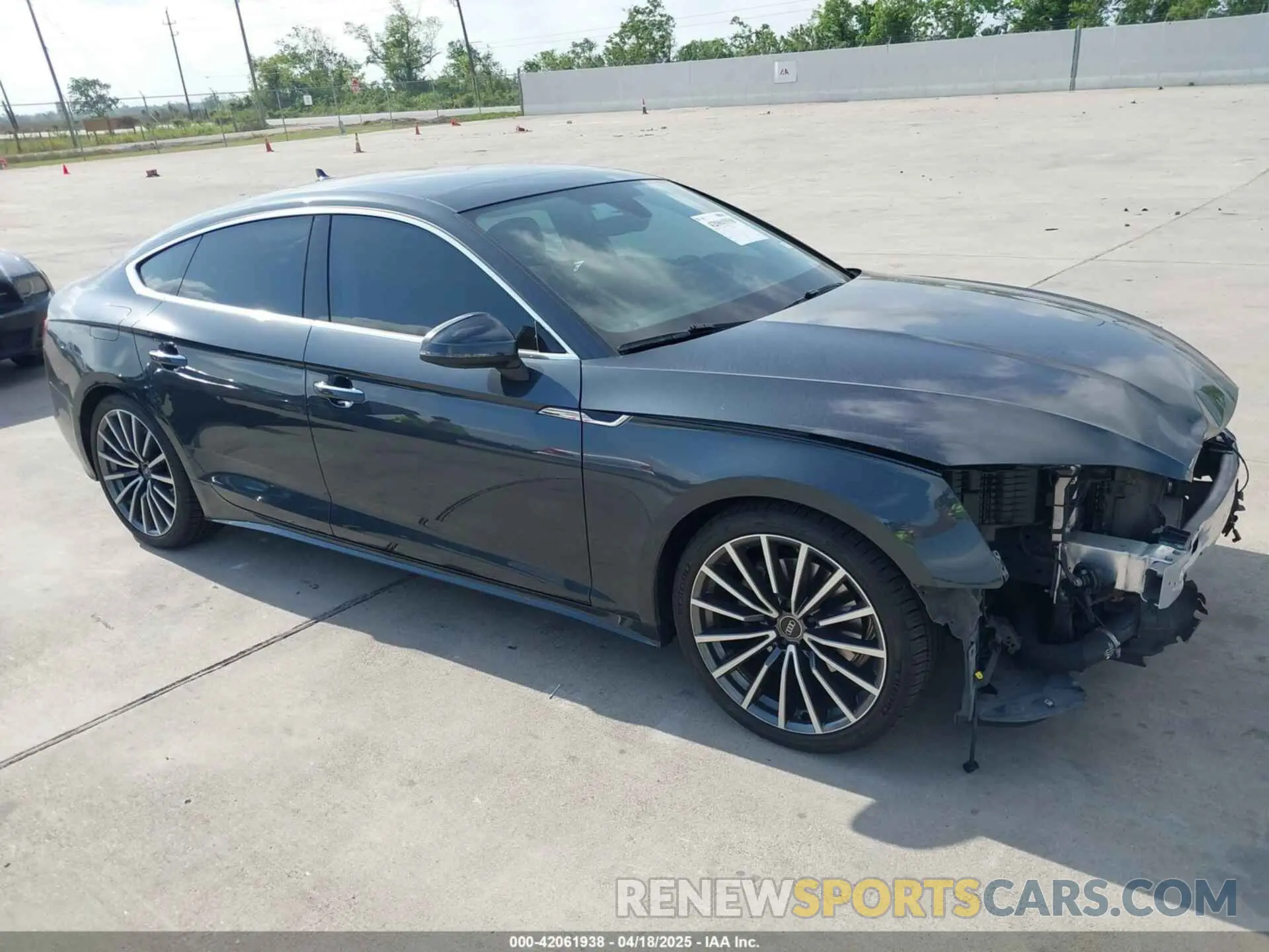 1 Photograph of a damaged car WAUCBCF57MA062410 AUDI A5 SPORTBACK 2021