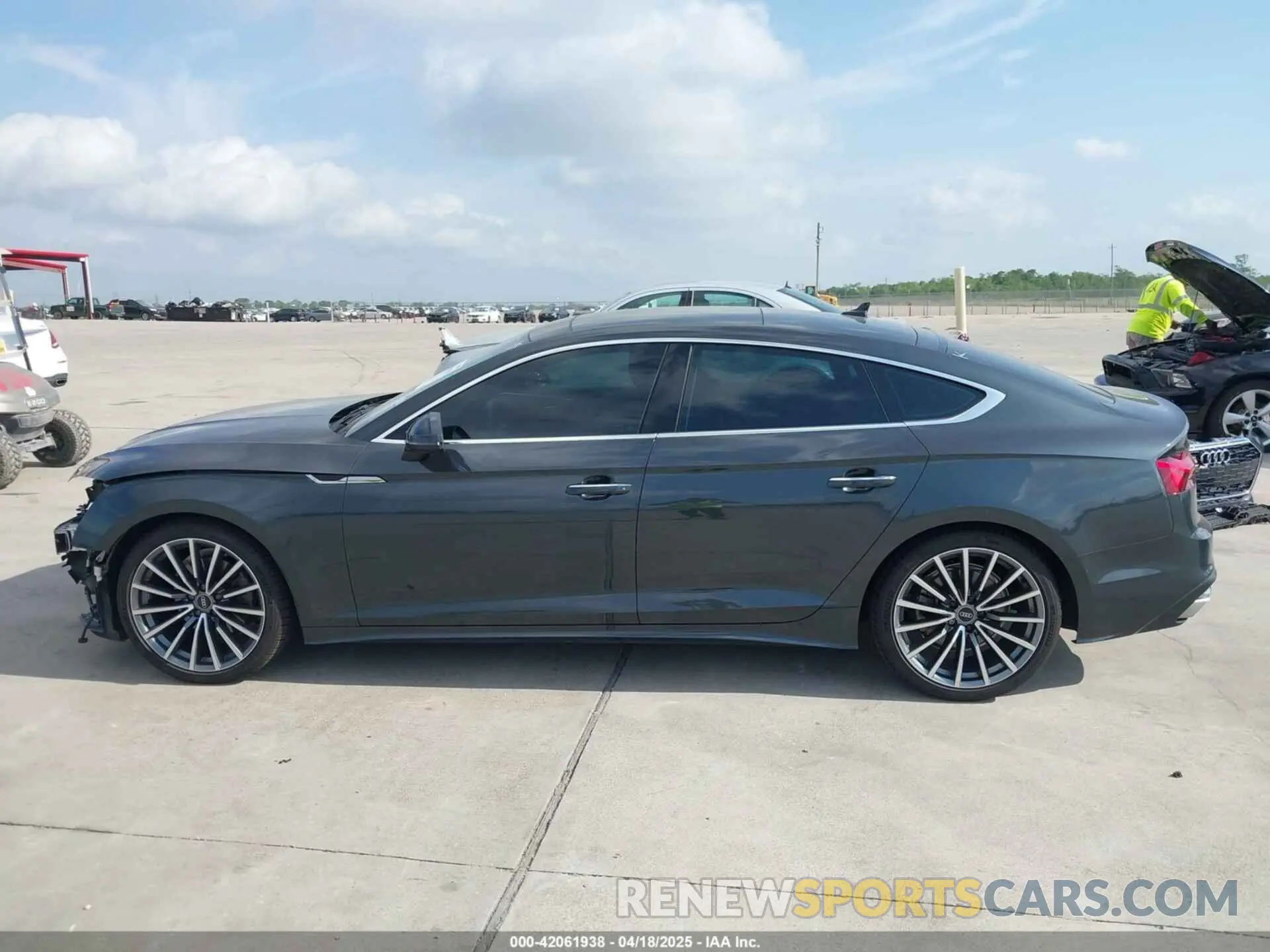 15 Photograph of a damaged car WAUCBCF57MA062410 AUDI A5 SPORTBACK 2021