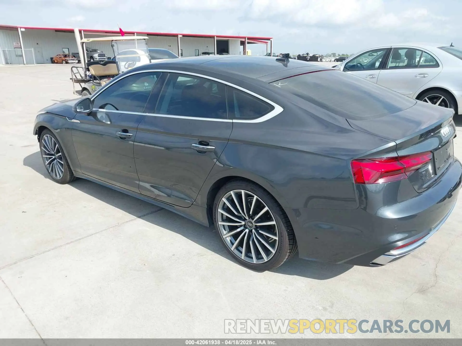 3 Photograph of a damaged car WAUCBCF57MA062410 AUDI A5 SPORTBACK 2021