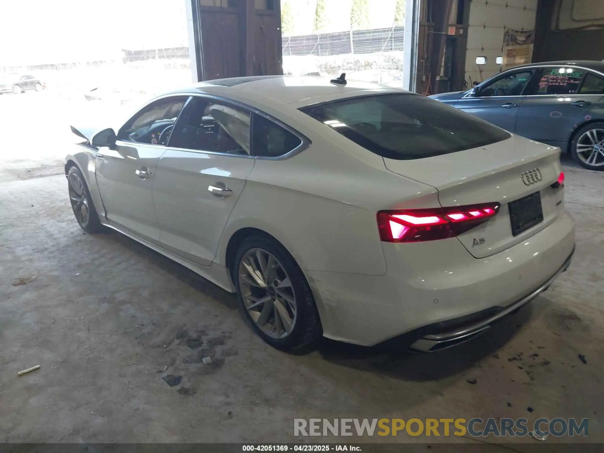 3 Photograph of a damaged car WAUCBCF57MA062469 AUDI A5 SPORTBACK 2021