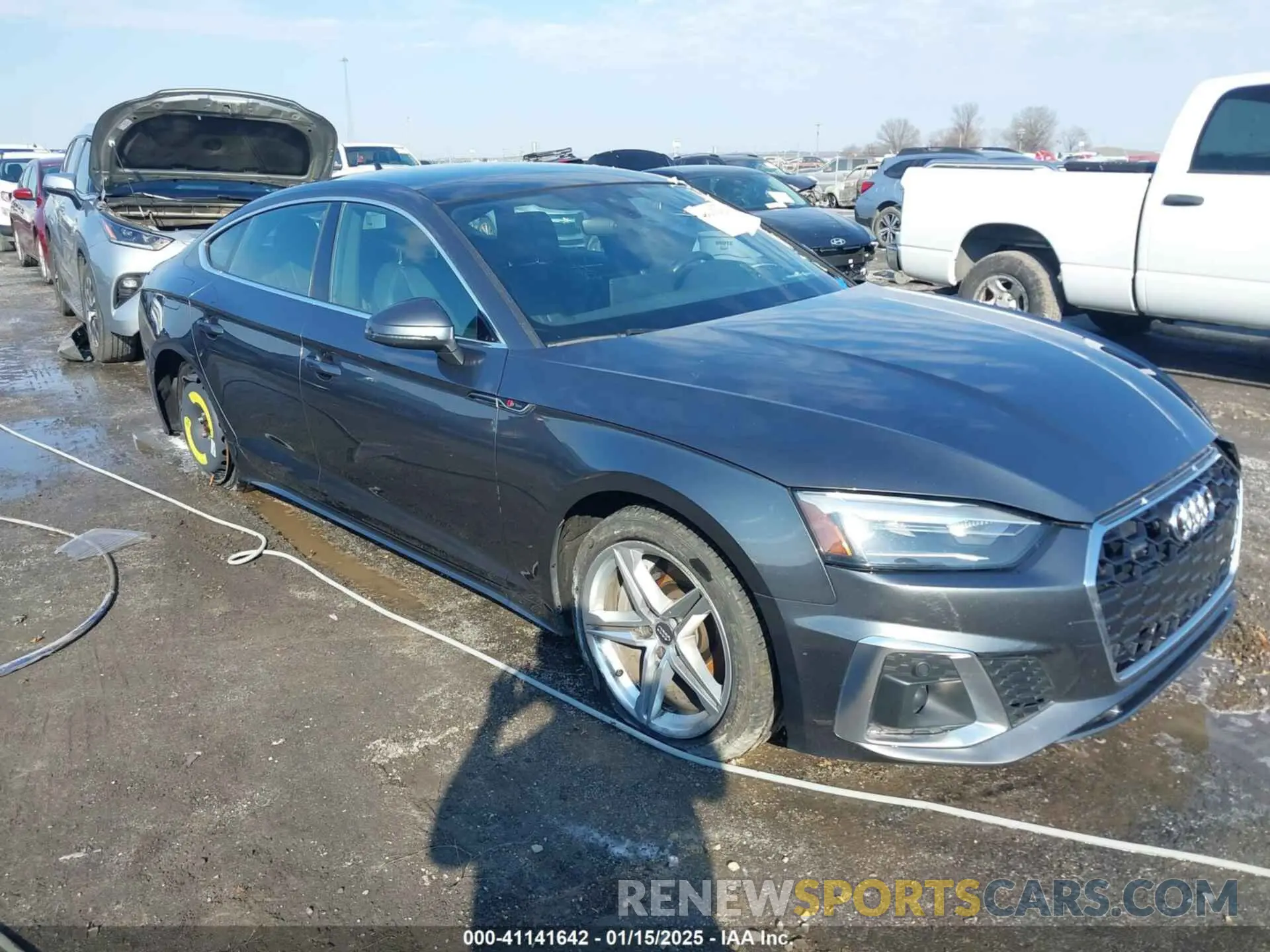 1 Photograph of a damaged car WAUDACF52MA012182 AUDI A5 SPORTBACK 2021