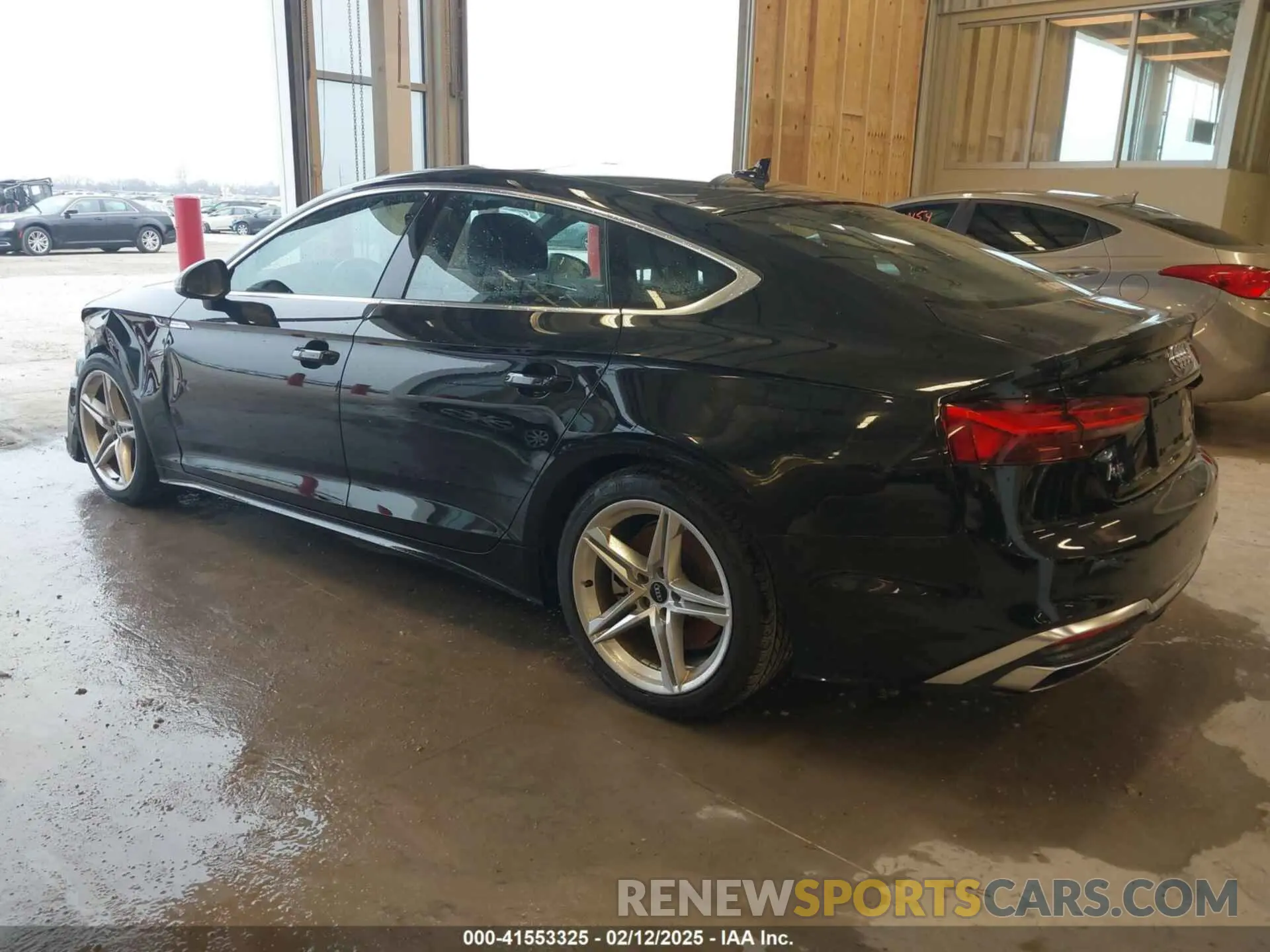 3 Photograph of a damaged car WAUDACF52MA030374 AUDI A5 SPORTBACK 2021