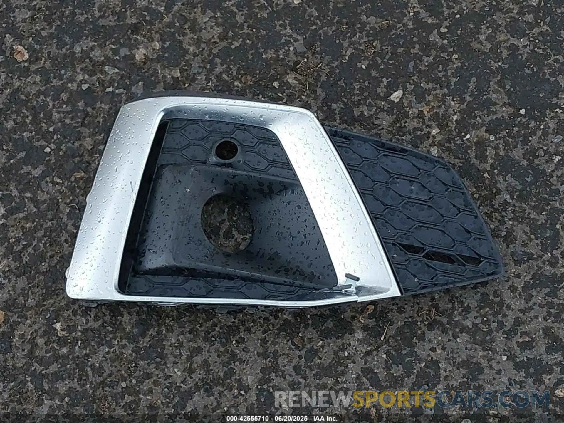 12 Photograph of a damaged car WAUDACF55MA020955 AUDI A5 SPORTBACK 2021