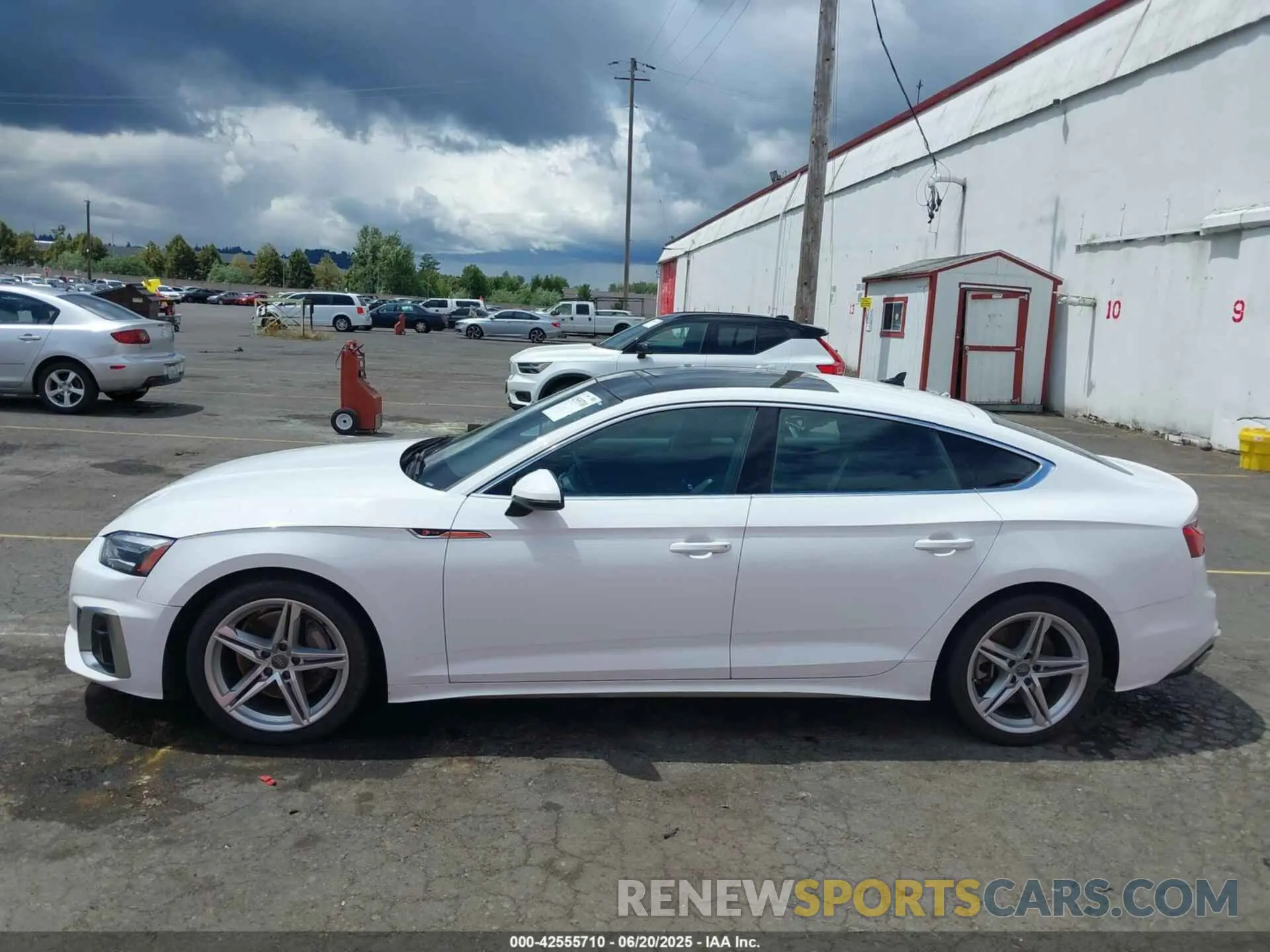 15 Photograph of a damaged car WAUDACF55MA020955 AUDI A5 SPORTBACK 2021